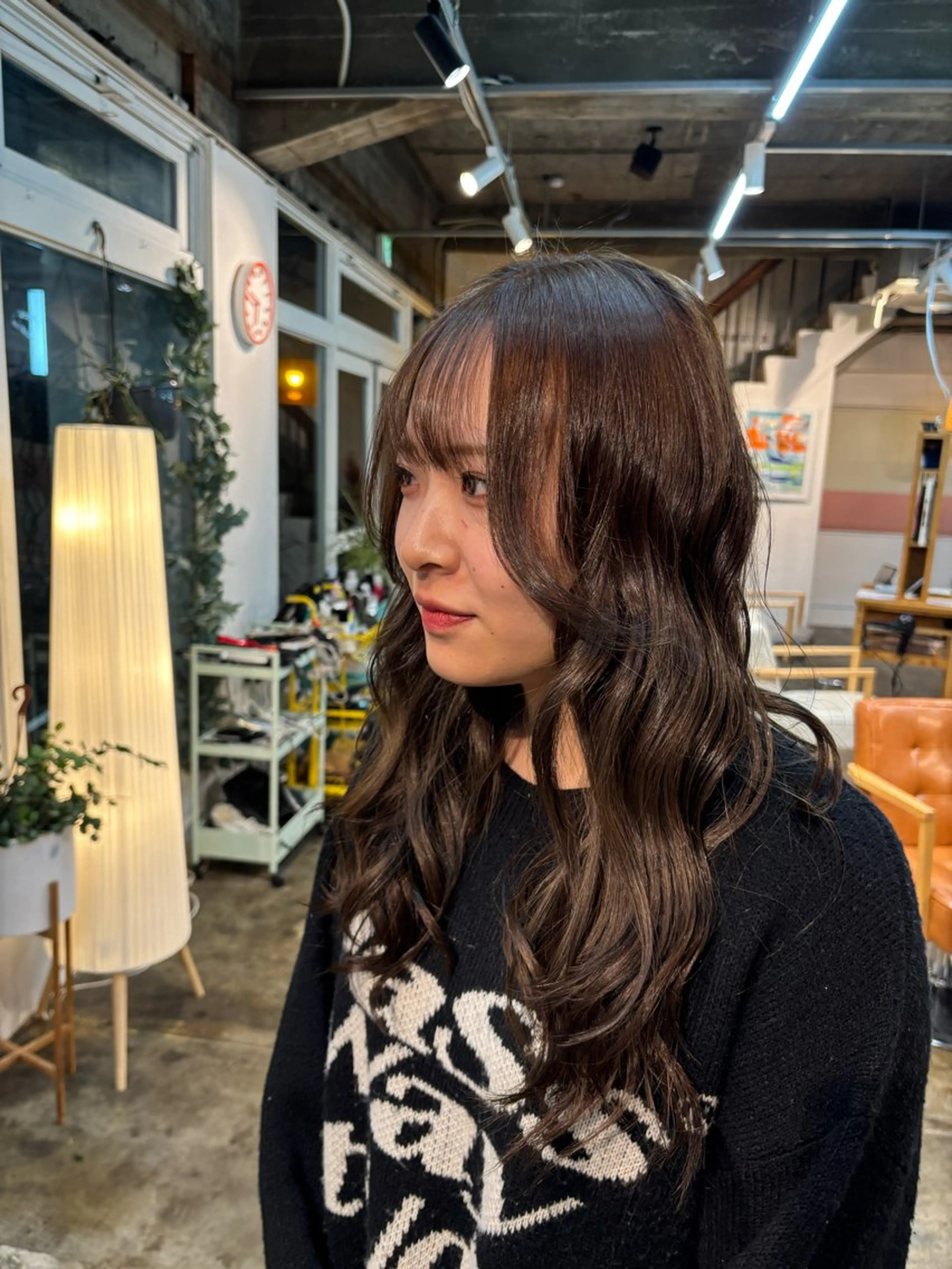 ロング 岩品 和花のヘアスタイル