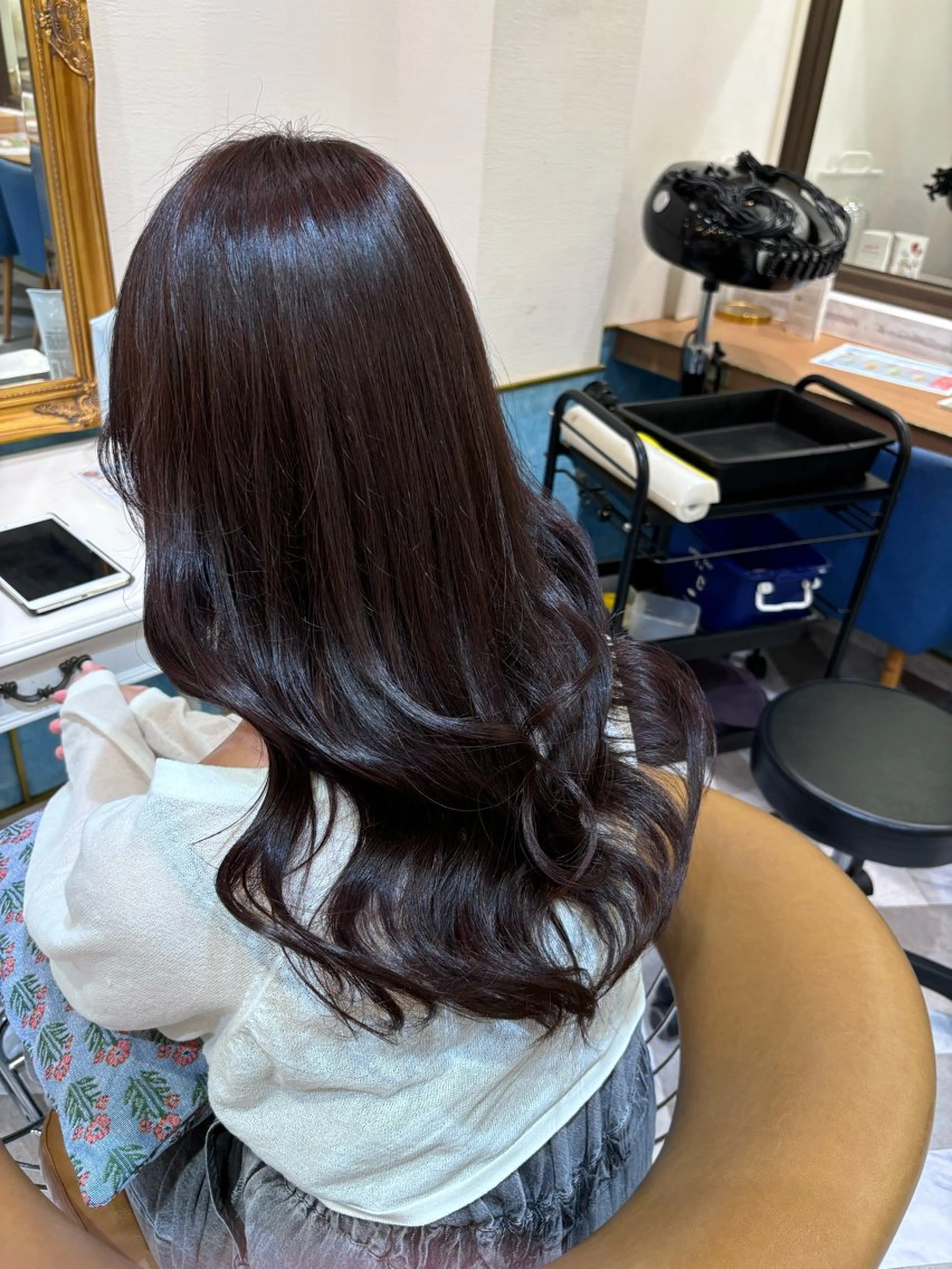 ロング ♥韓国レイヤー/透明 感カラー/顔周りのヘアスタイル