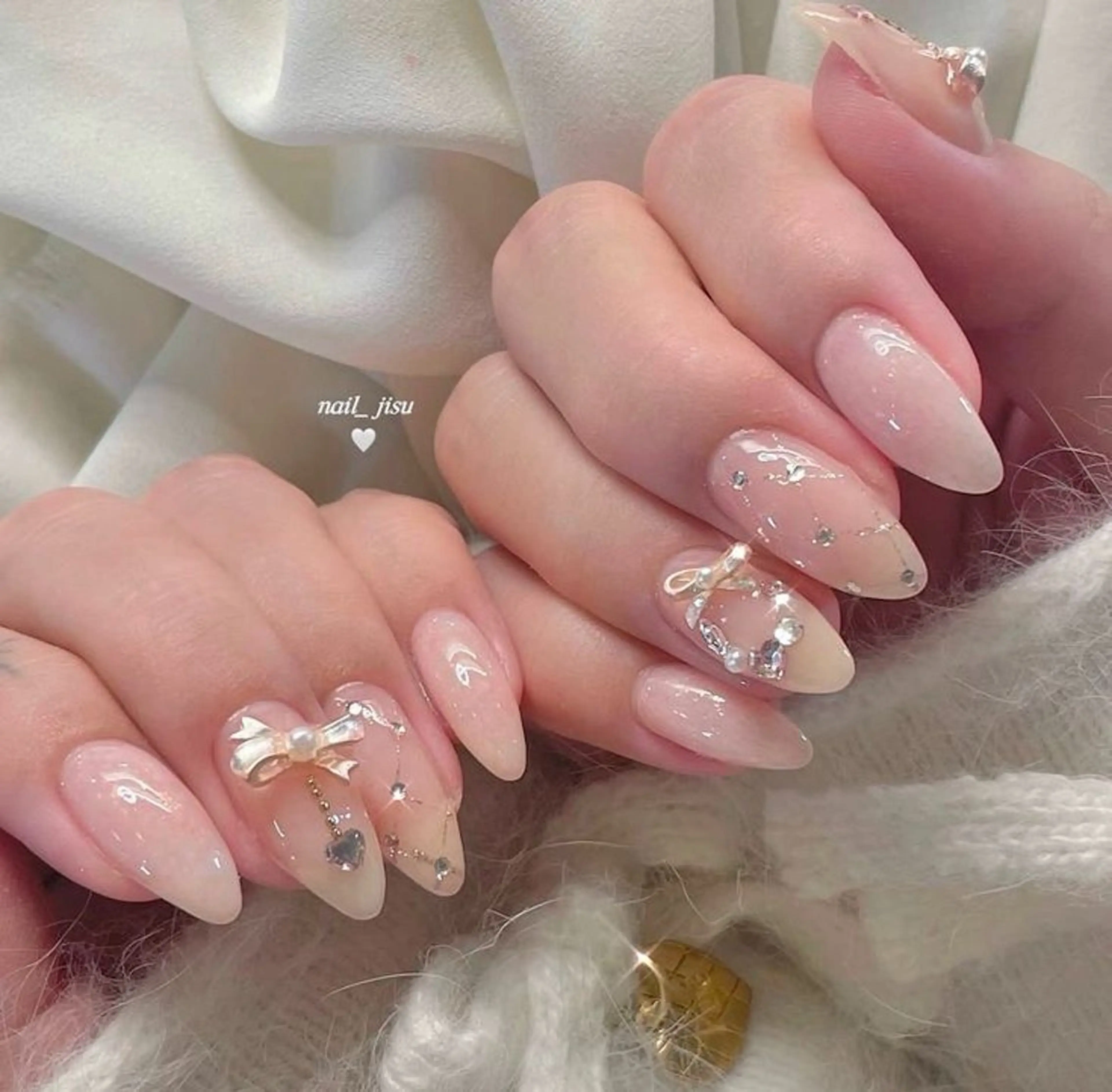 ネイル フレンチネイル 持ち込み スカルプネイル ワンホンネイル 西野 カナのネイルデザイン