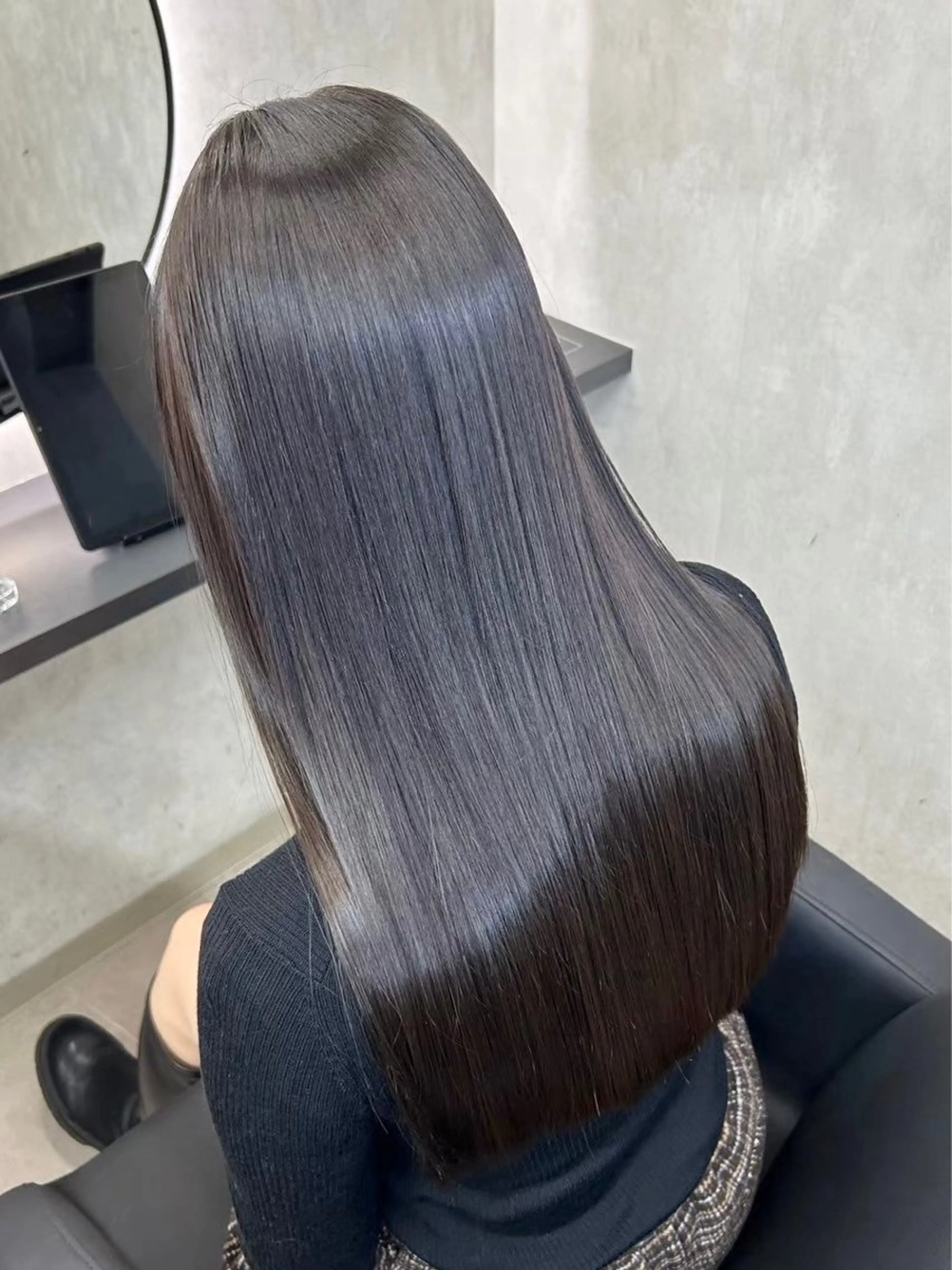 ロング ハイトーン/レイヤー カット岩田健斗/新宿のヘアスタイル