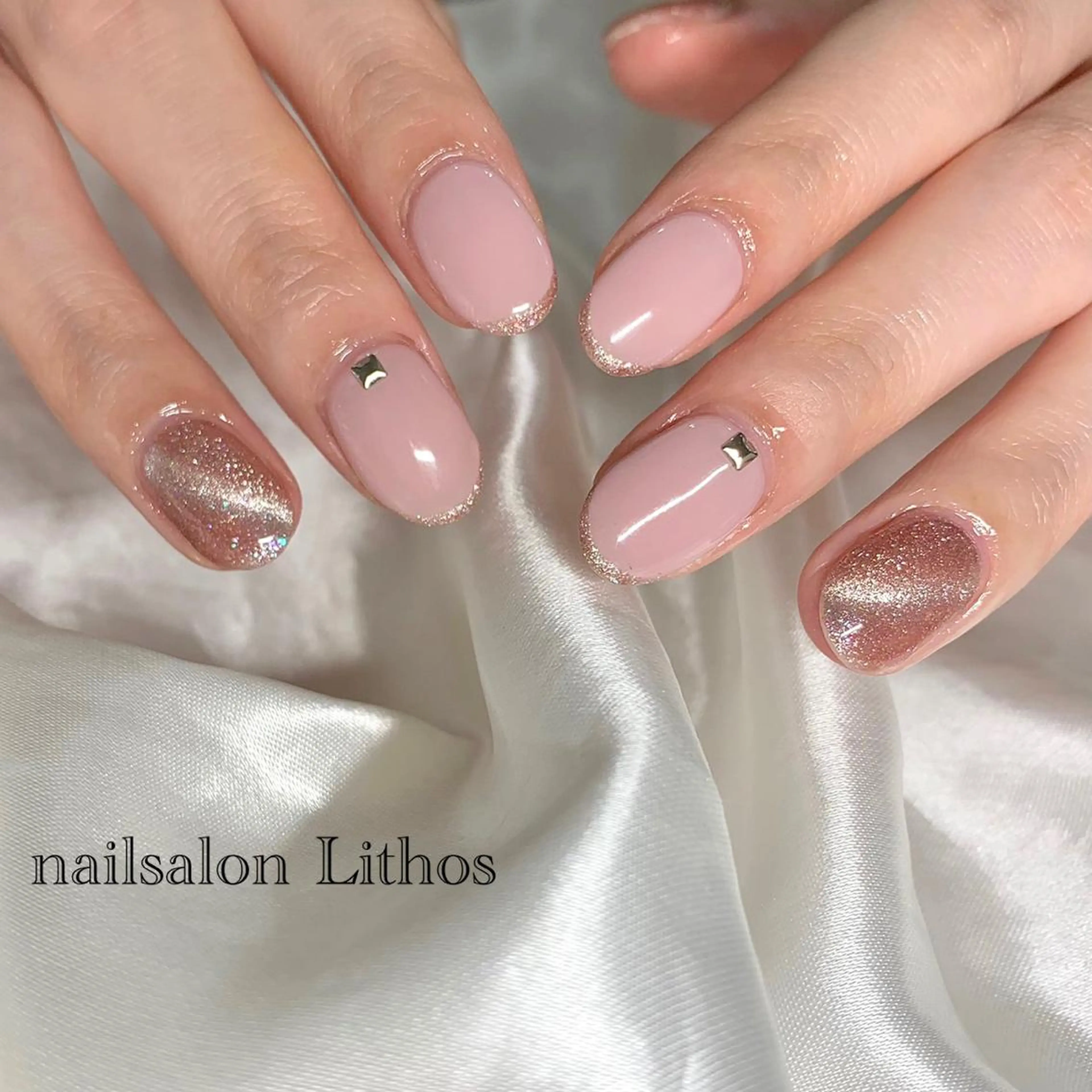 ネイル ジェルネイル ガーリー キラキラネイル 韓国ネイル ラメ(グリッター) ハンドネイル nailsalon Lithos所属・nailsalon Recontreのネイルデザイン