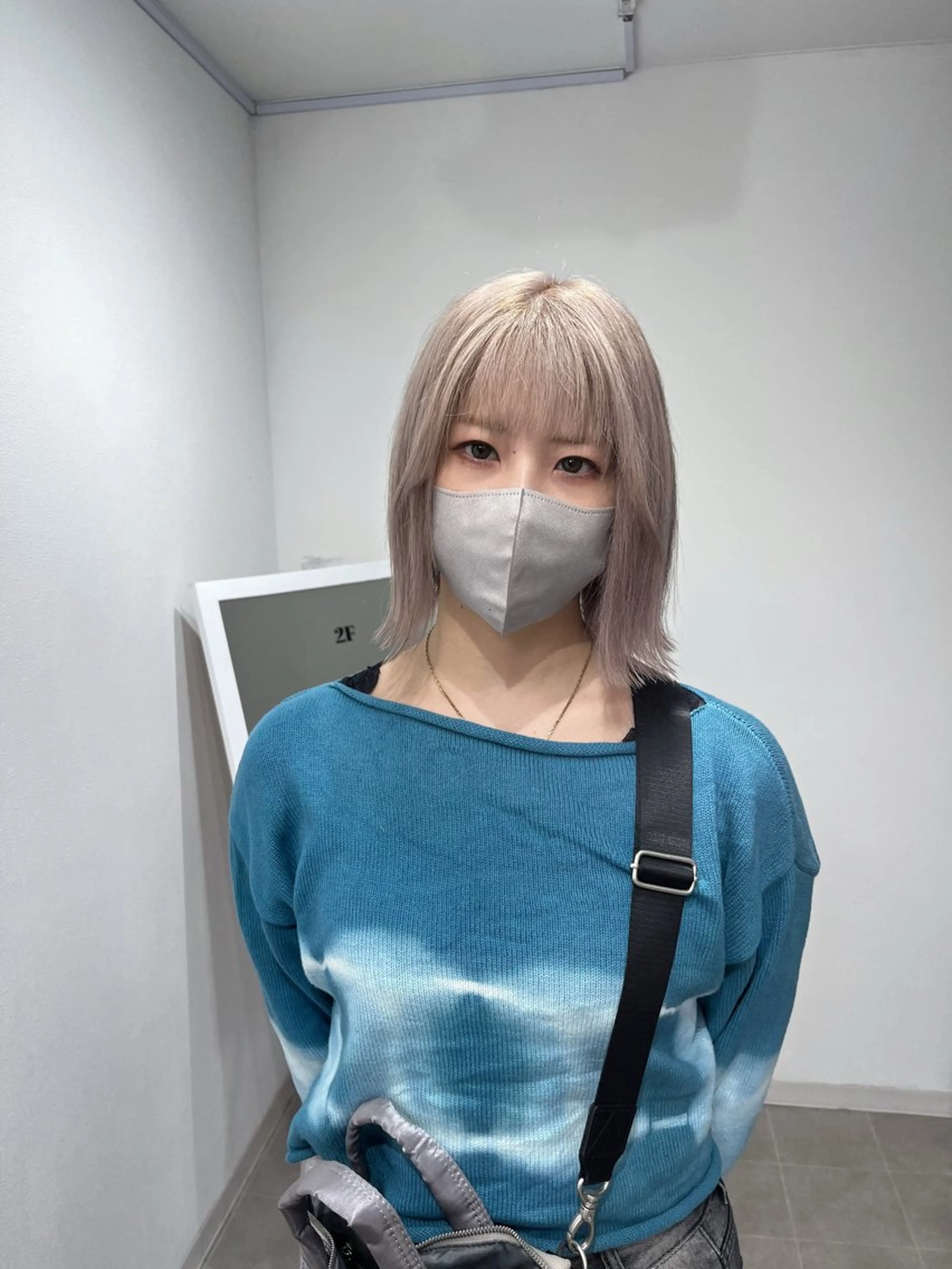 ショート カラー ベージュカラー ブリーチ ホワイトベージュ ヘアカラー トリートメント 韓国ヘア🇰🇷 RYOTAのヘアスタイル