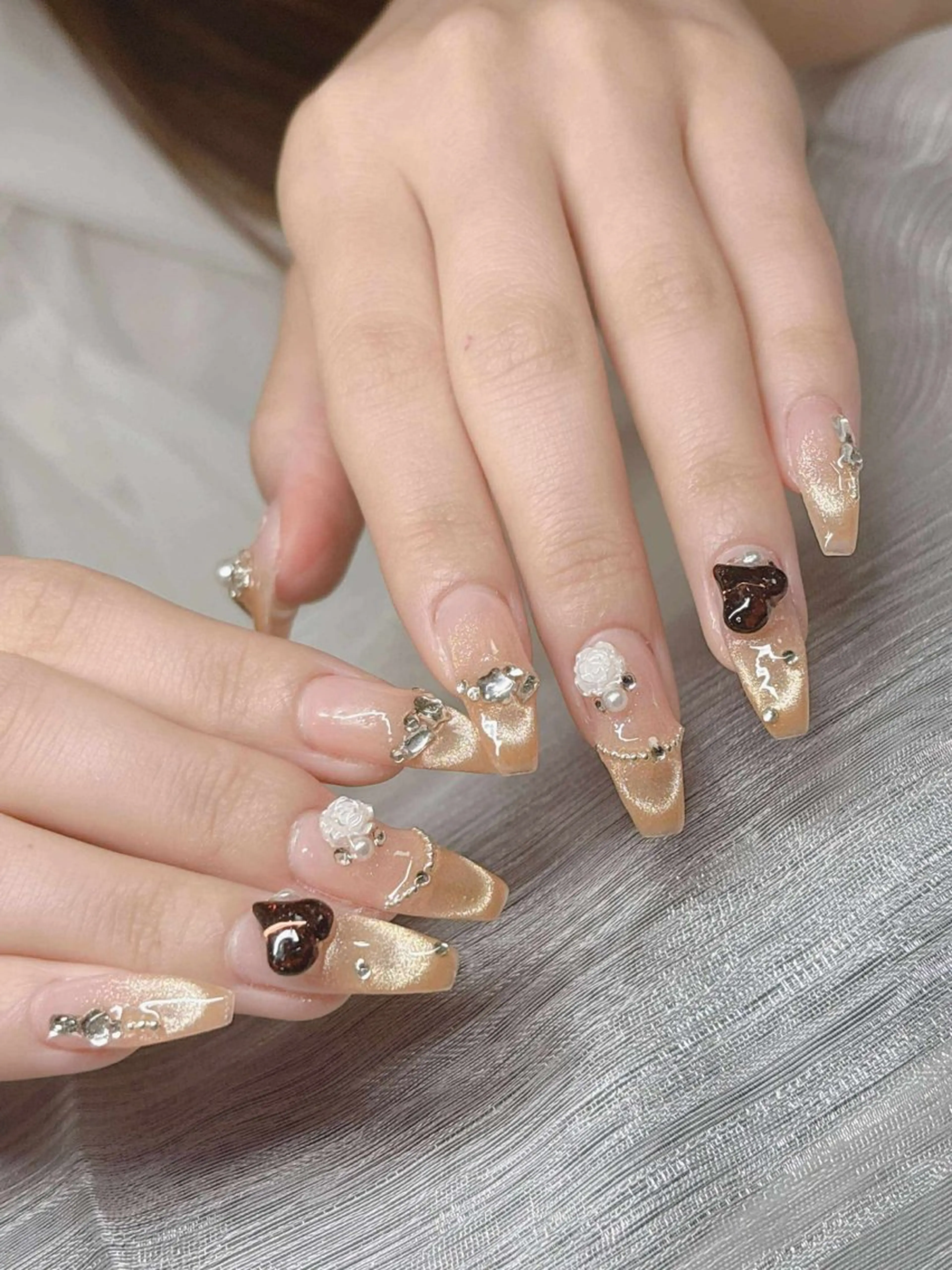 ネイル ハンドネイル Lee Nailsのネイルデザイン