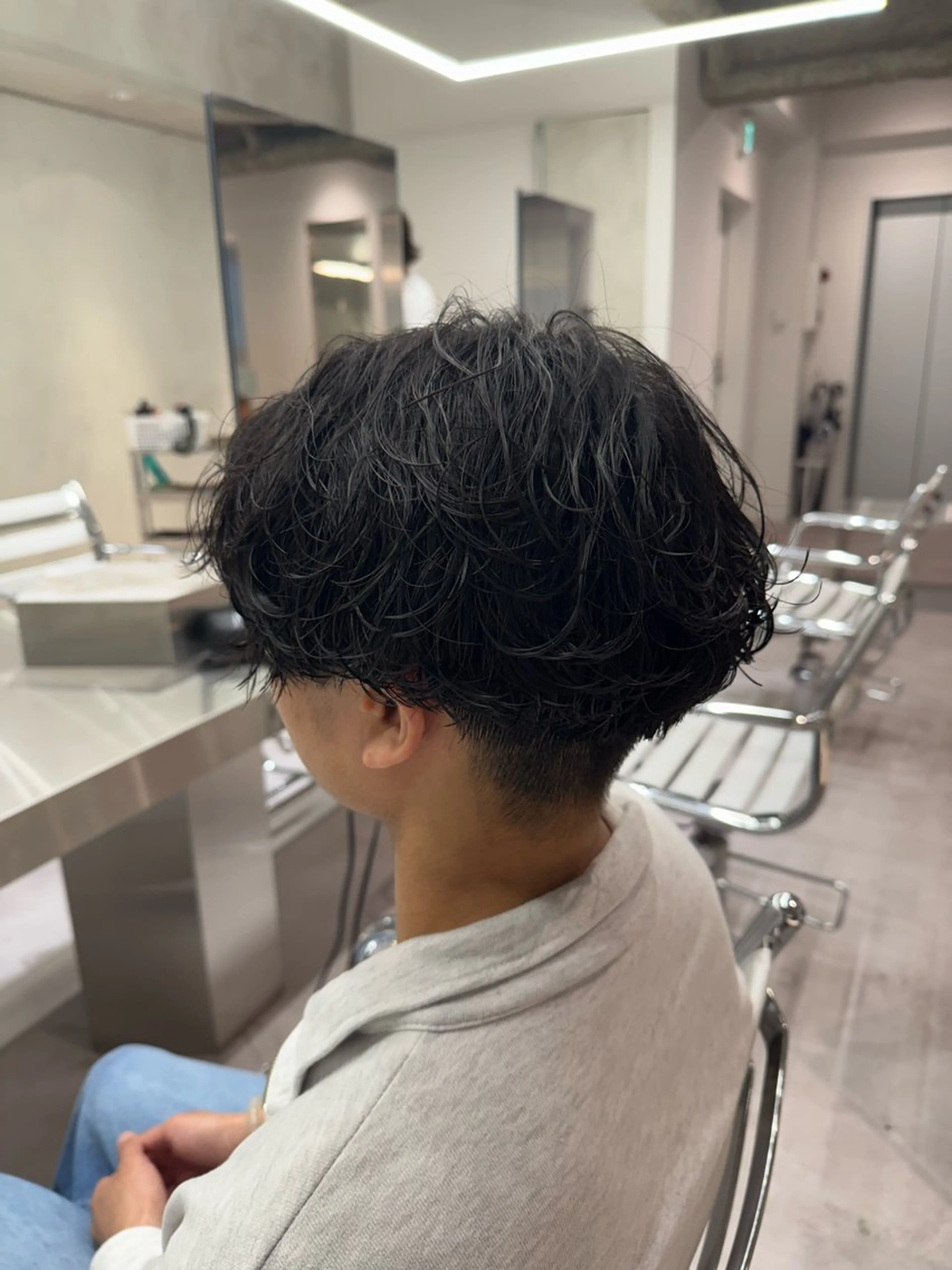 パーマ メンズ センターパート ブリーチ/パーマ特化 片平和寿のヘアスタイル