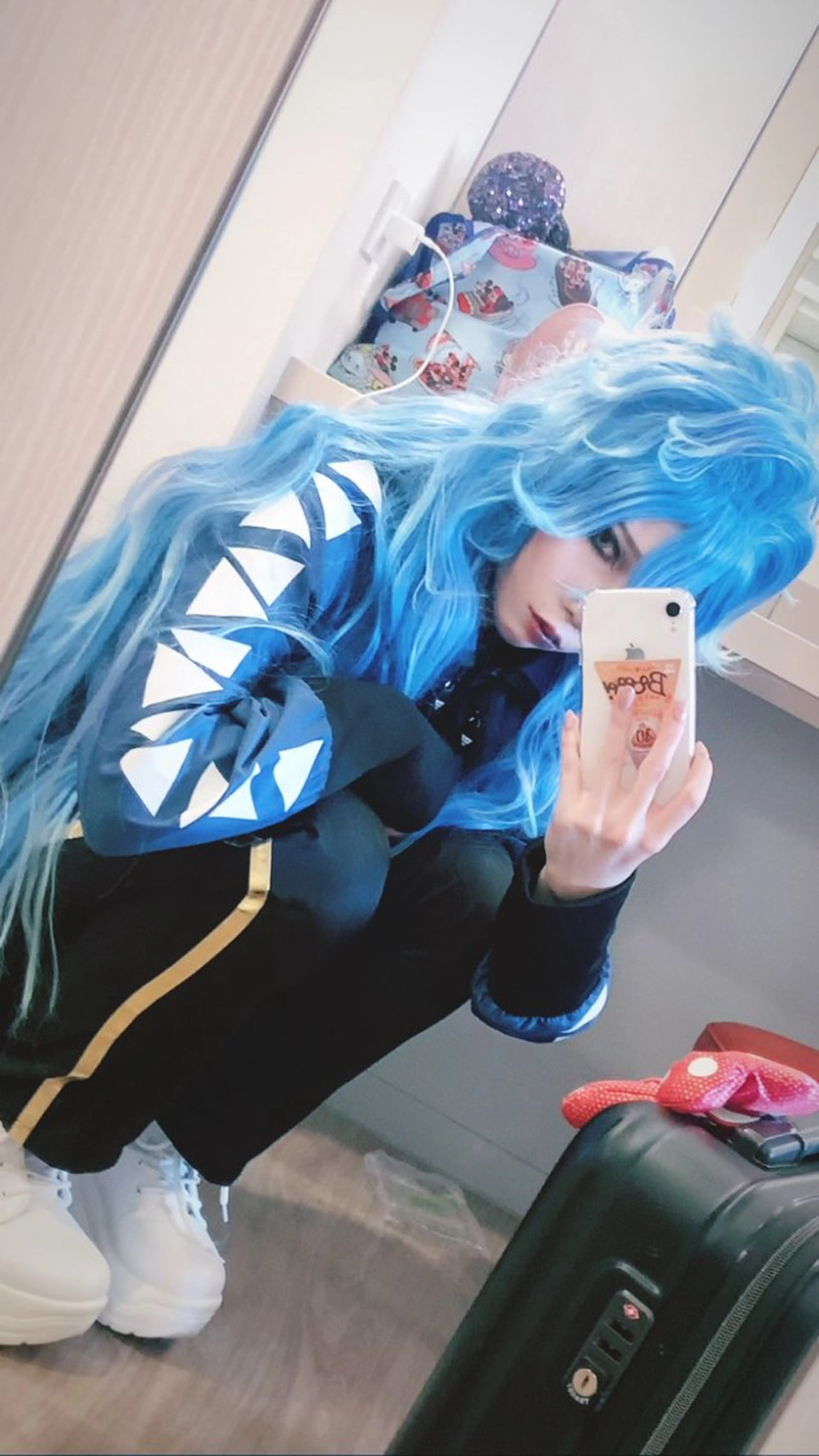 ロング カラー ヘアアレンジ アニメ髪・ウルフ🦇 樋口莉夏のヘアスタイル