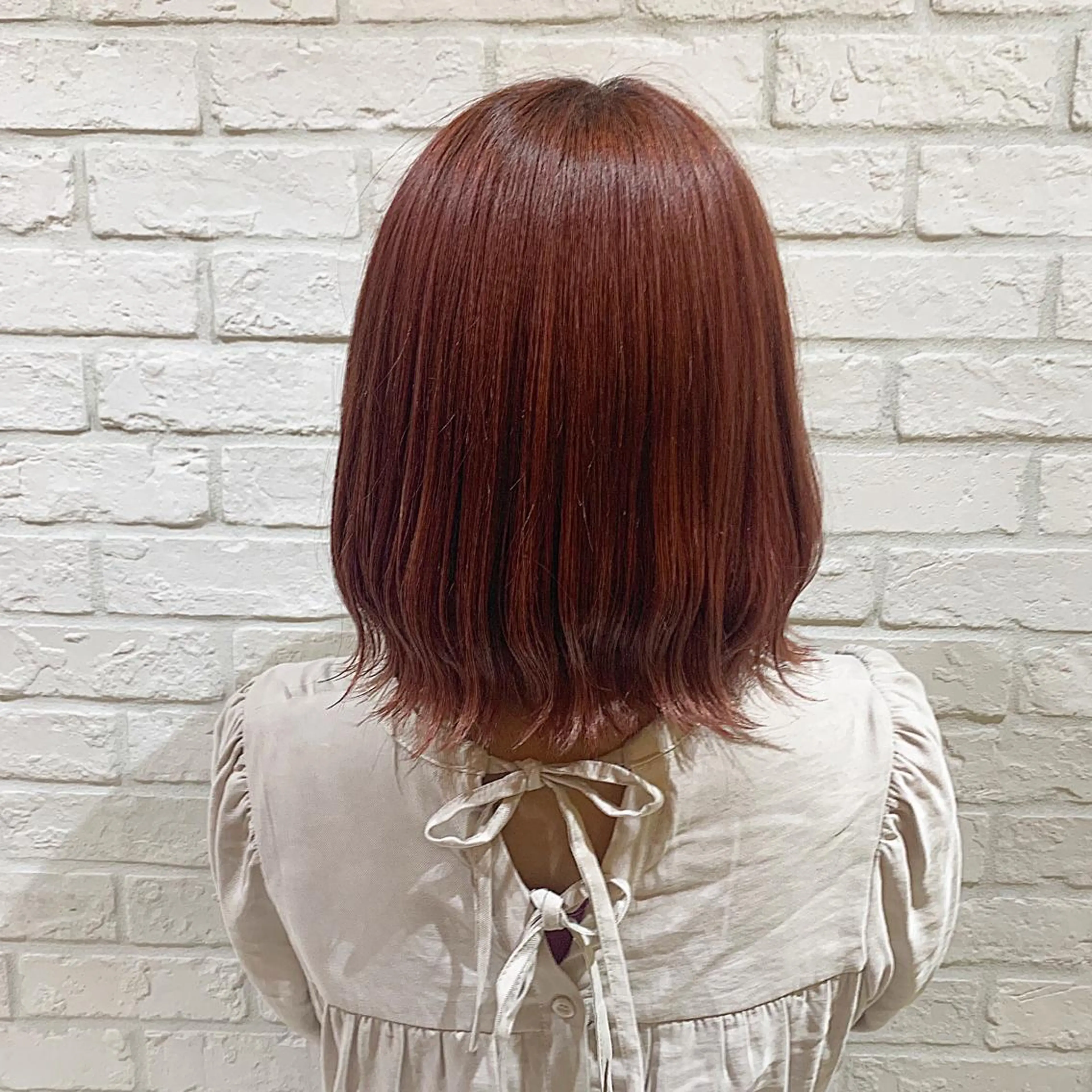 ミディアム カラー 🎀野崎 美玖𝜗𝜚˚⋆のヘアスタイル