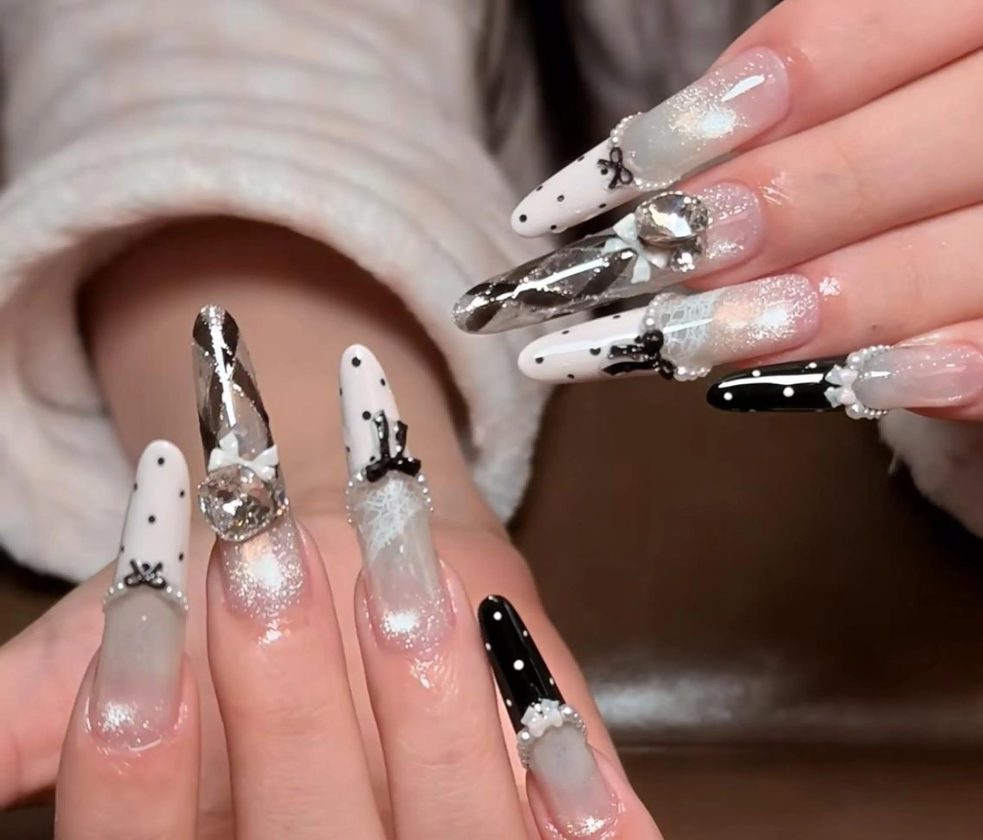 ネイル ハンドネイル 🎀 NaNa_nailのネイルデザイン