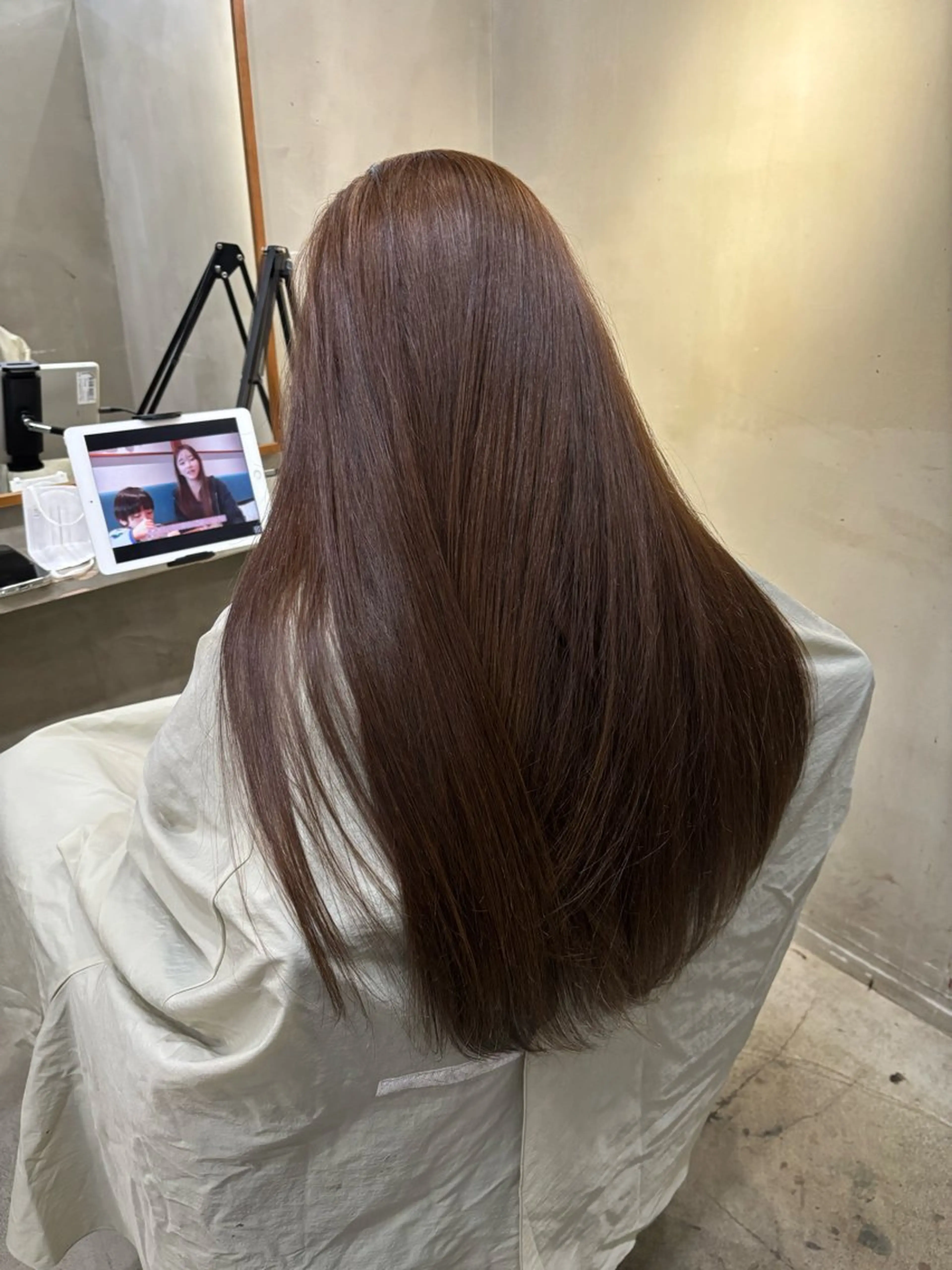 ロング カラー ベージュカラー ブリーチ ダブルカラー ブリーチなしカラー ヘアカラー VOYAGE所属・中園 康のヘアスタイル