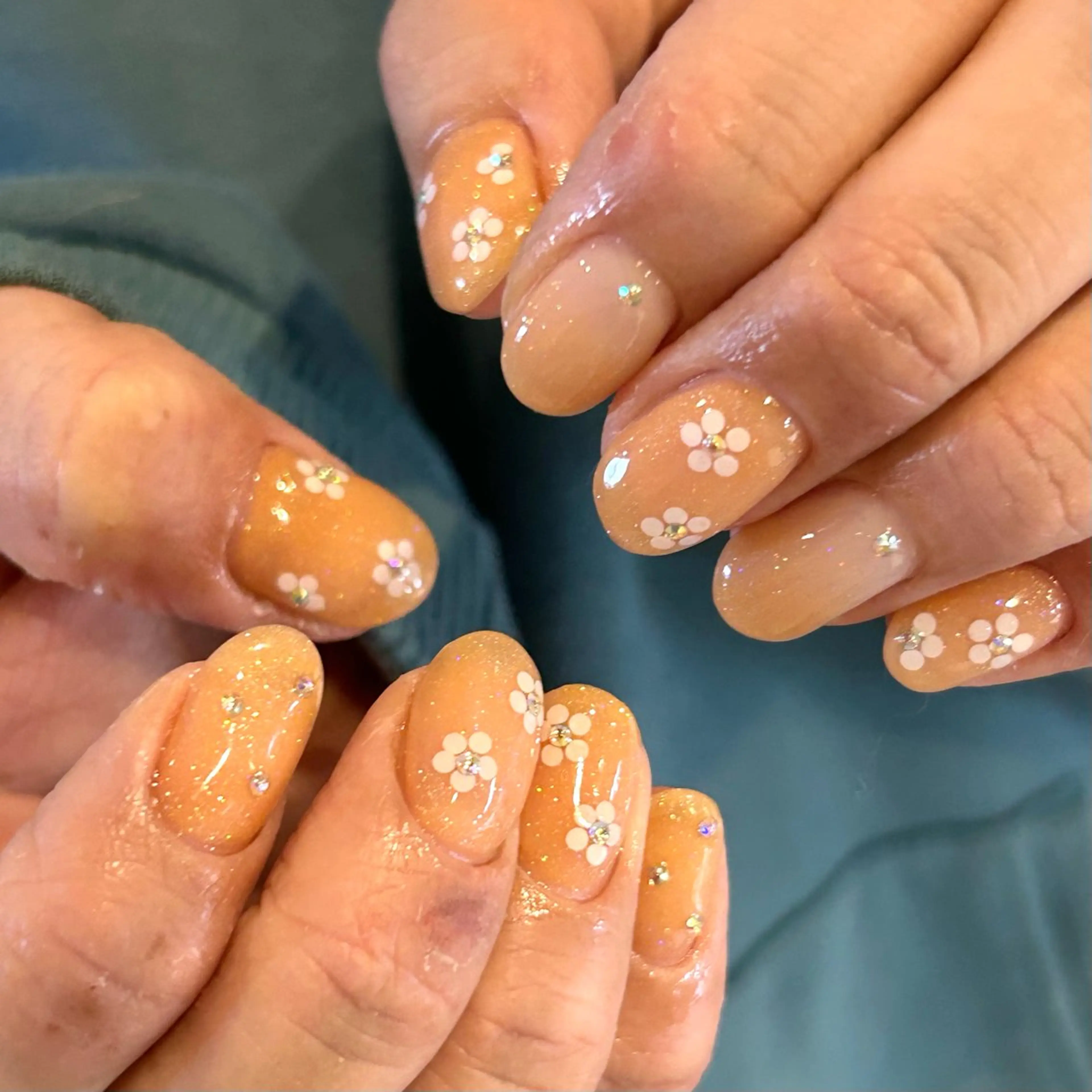 ネイル オレンジ Lumo所属・yuri .のネイルデザイン