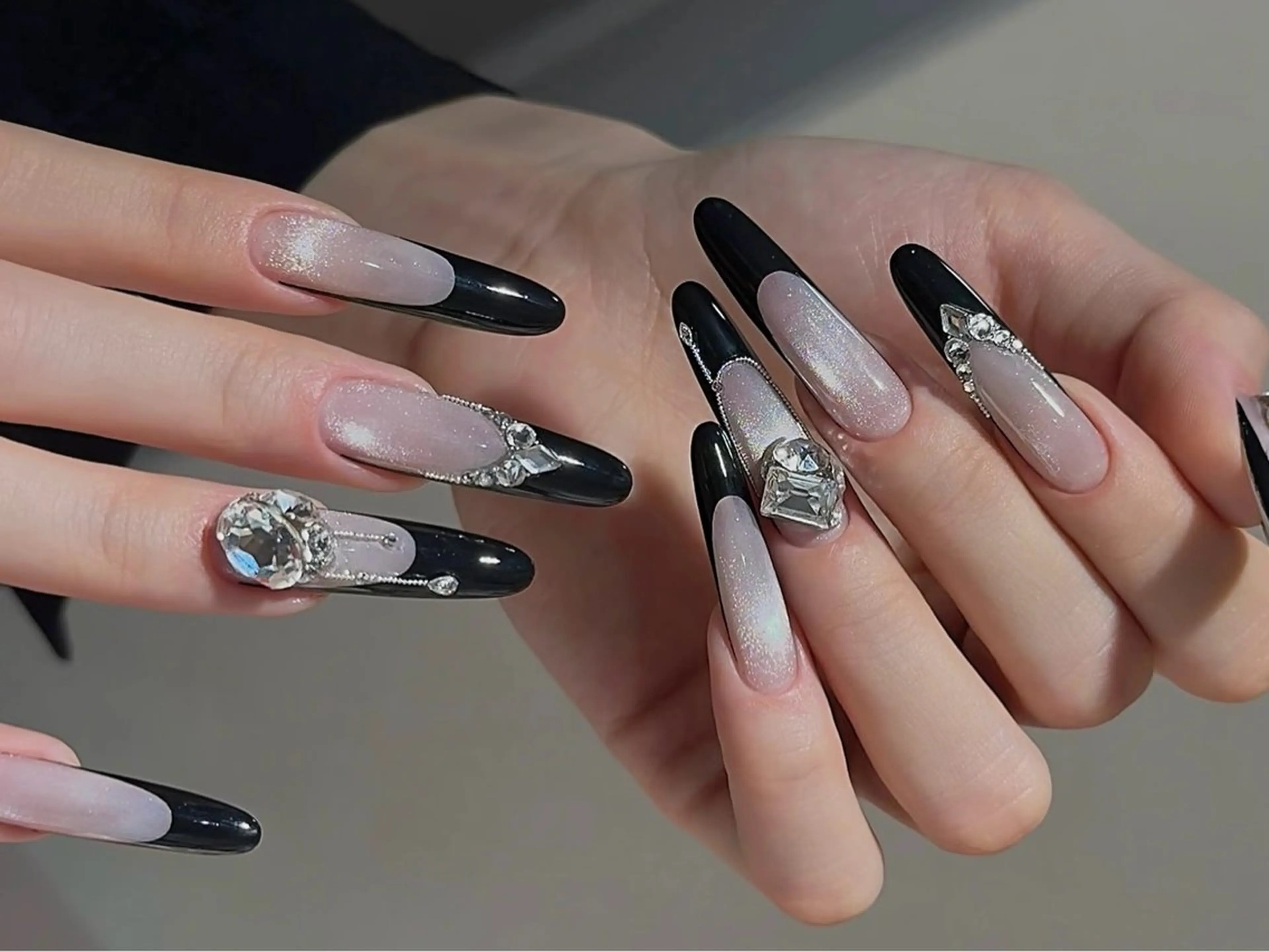 ネイル More Glam Nailsalon 大宮東口店 ～韓国ネイル・ワンホンネイル・スカルプネイル～所属・大宮 愛のネイルデザイン