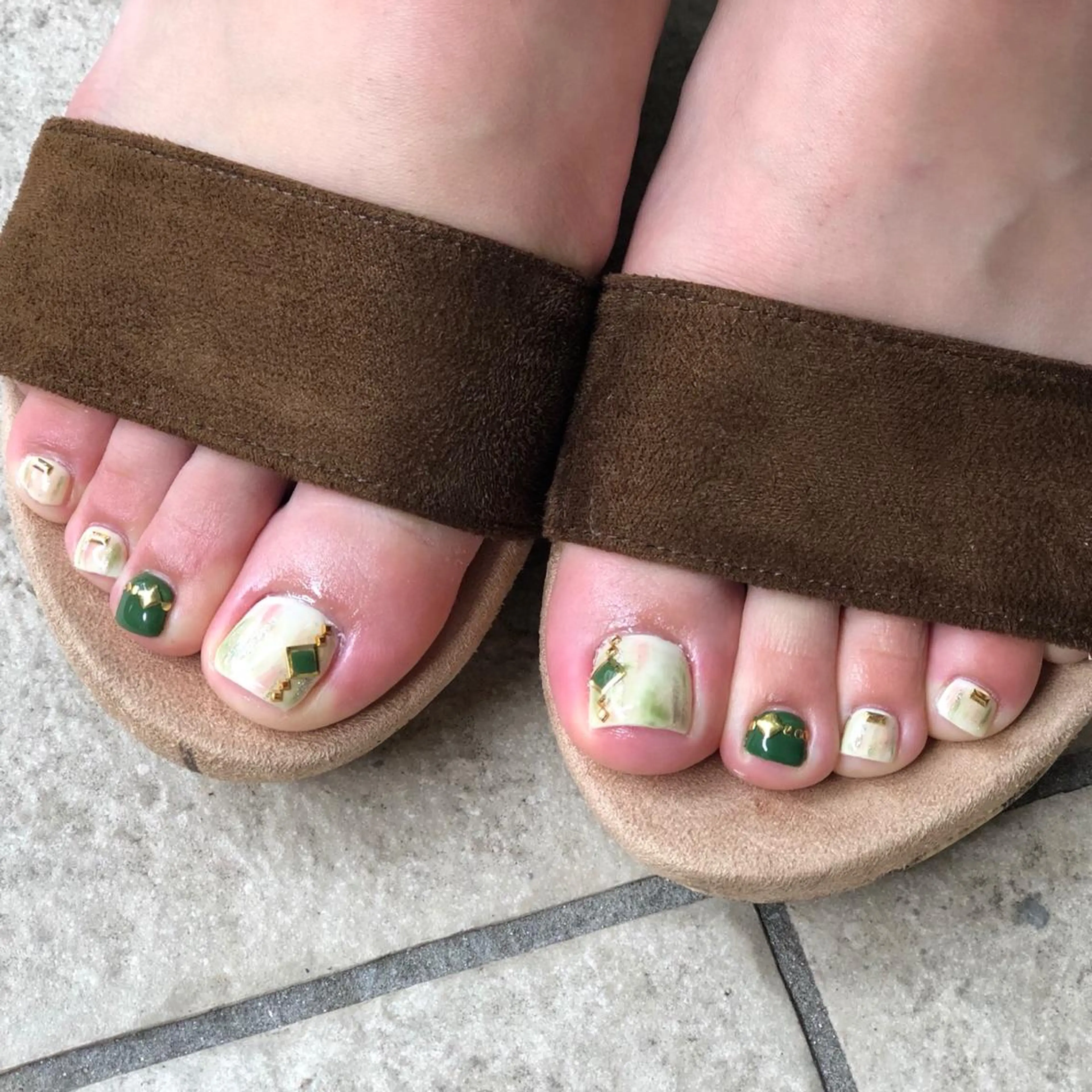 ネイル フットネイル MISAKO nailのネイルデザイン