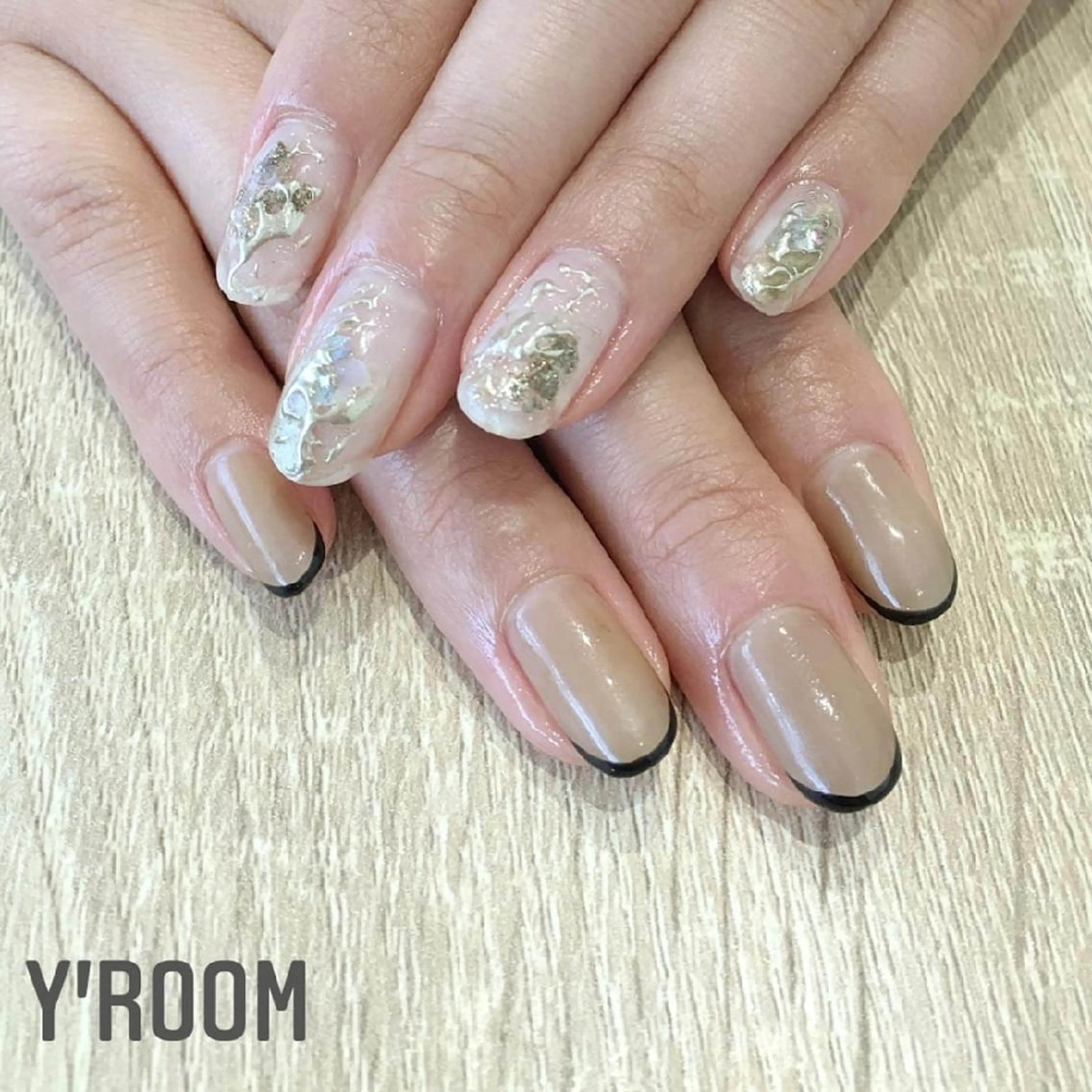 ネイル フラッシュネイル ジェルネイル マグネットネイル ニュアンスネイル ワンカラーネイル YUKA （ネイリスト）のネイルデザイン