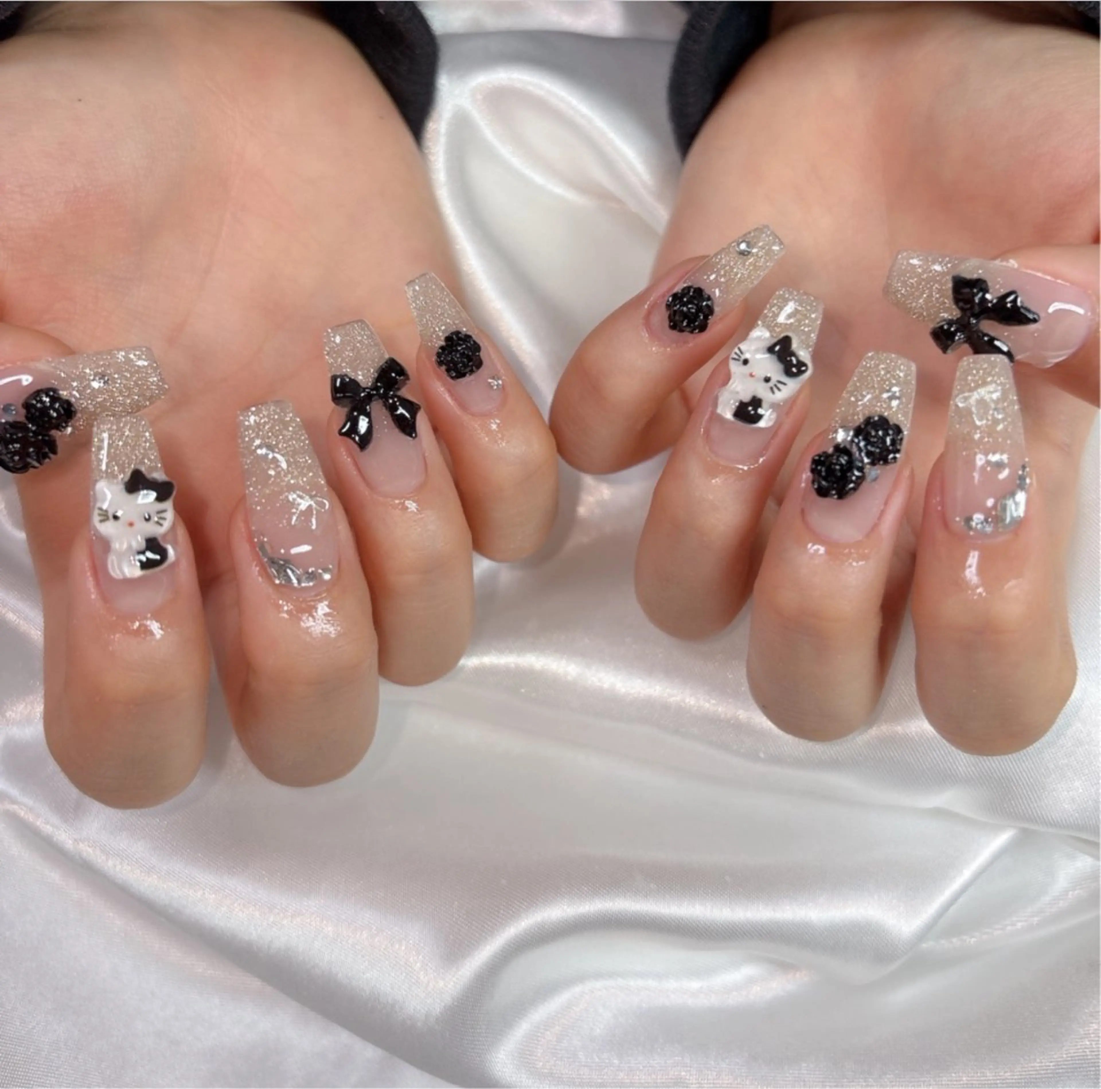 ネイル HIN NAILのネイルデザイン