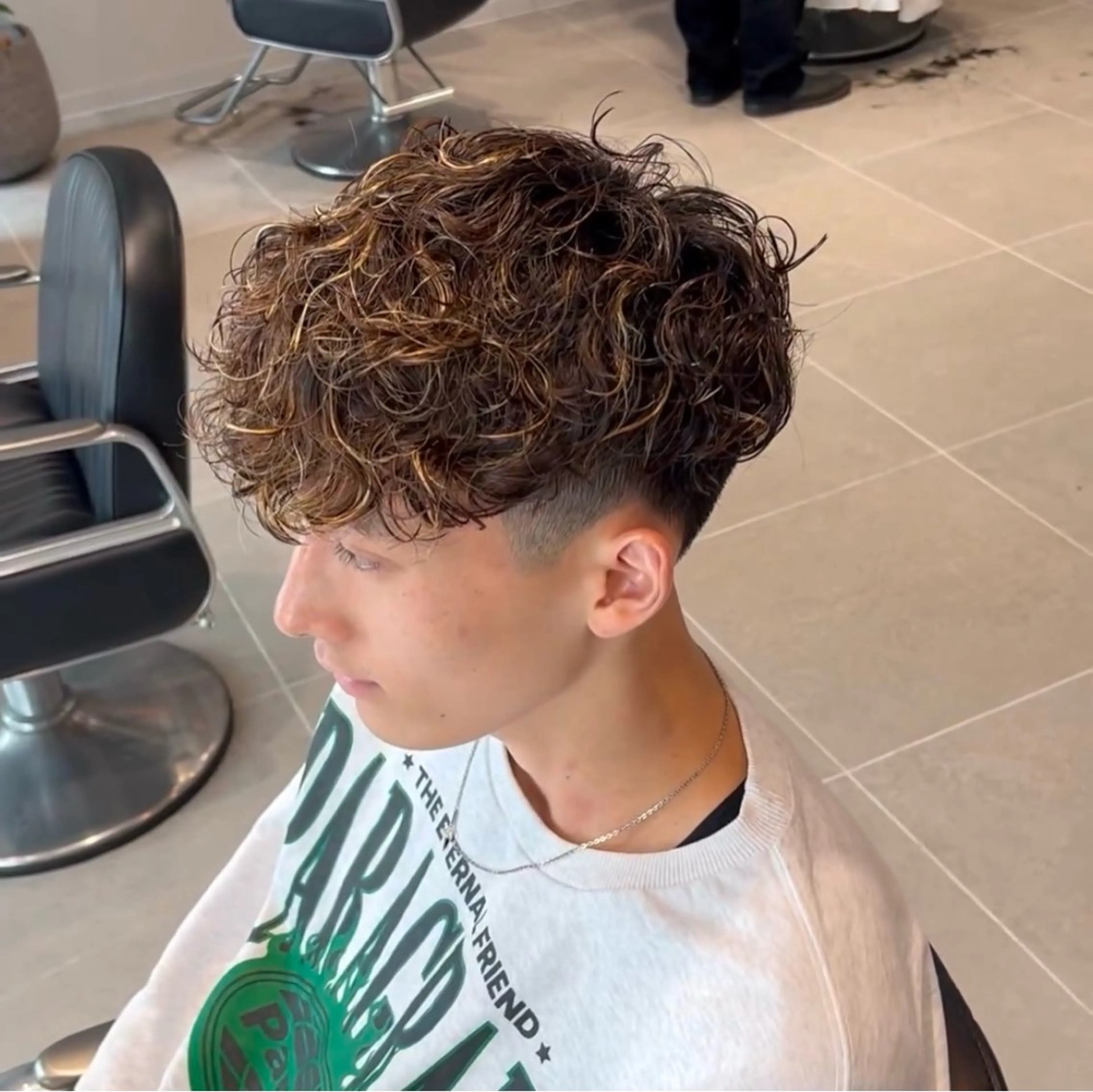 カラー パーマ ハイライトカラー GROOMERS TOKYO 渋谷店所属・山田 雅のヘアスタイル