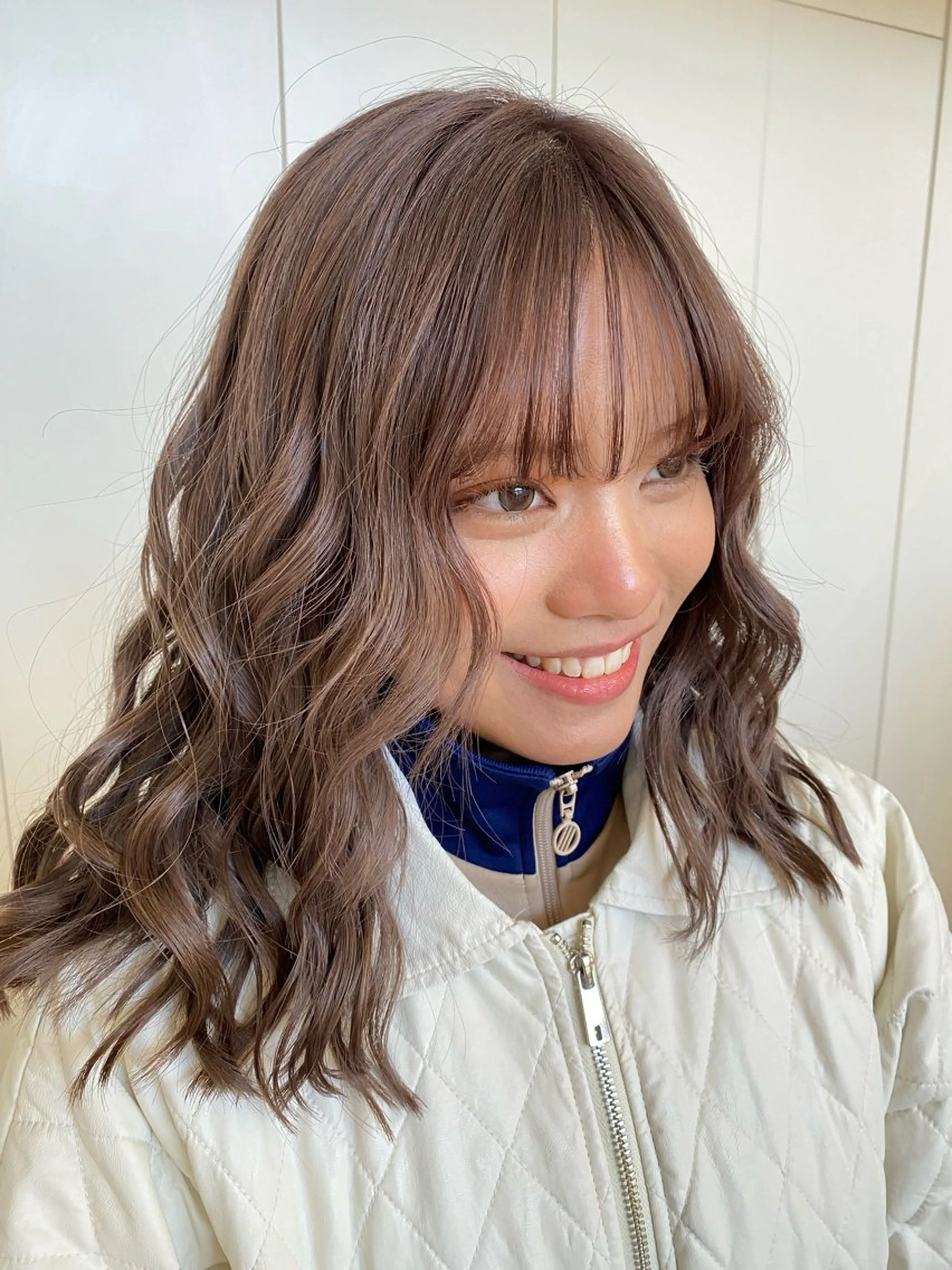 セミロング カラー 透明感カラー ヘアカラー ナチュラルヘア🫧 ナナミのヘアスタイル