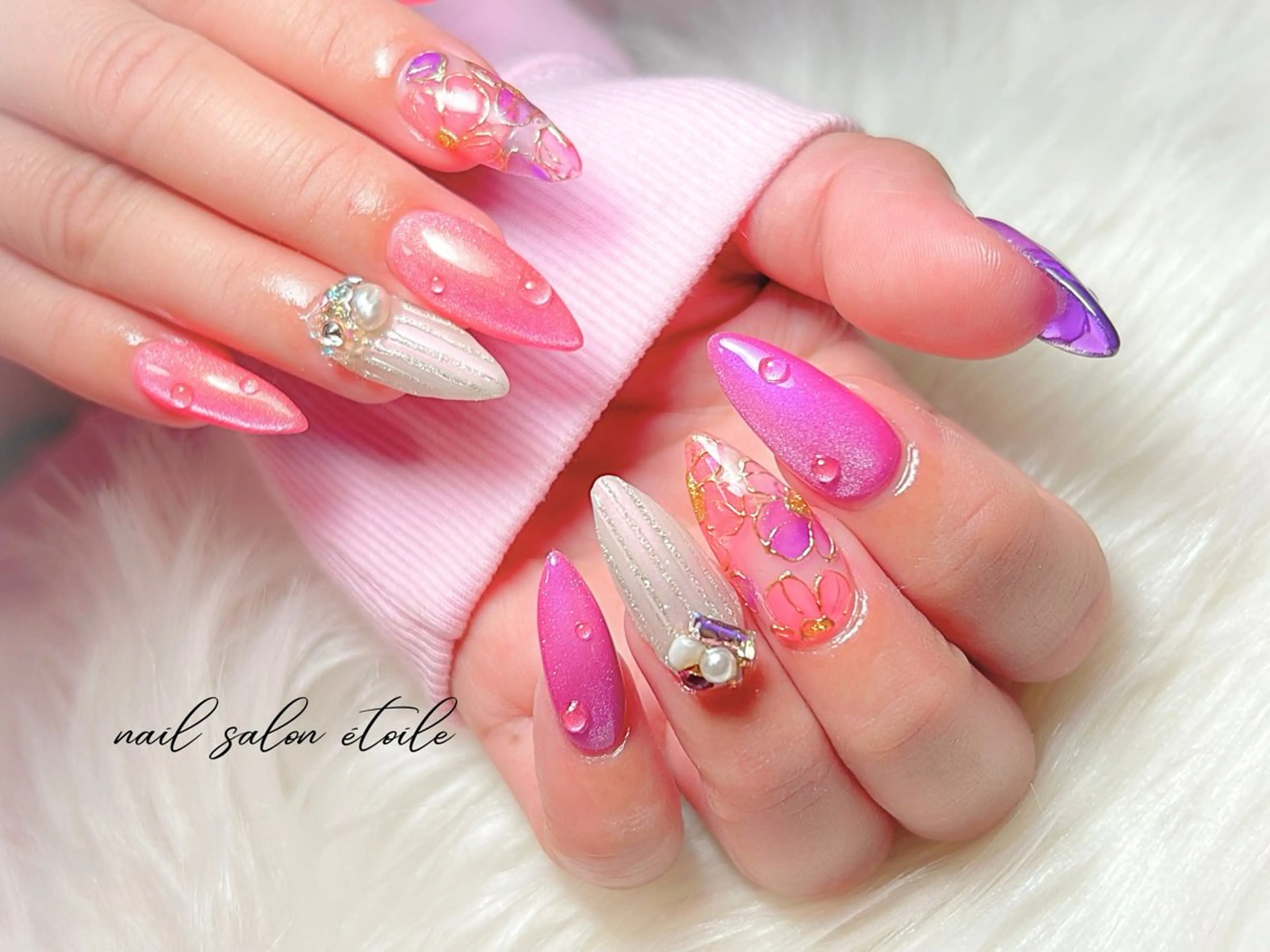 ネイル 長さ出し フラワーネイル ロングネイル マグネットネイル ピンク ハンドネイル nail salon étoileのネイルデザイン