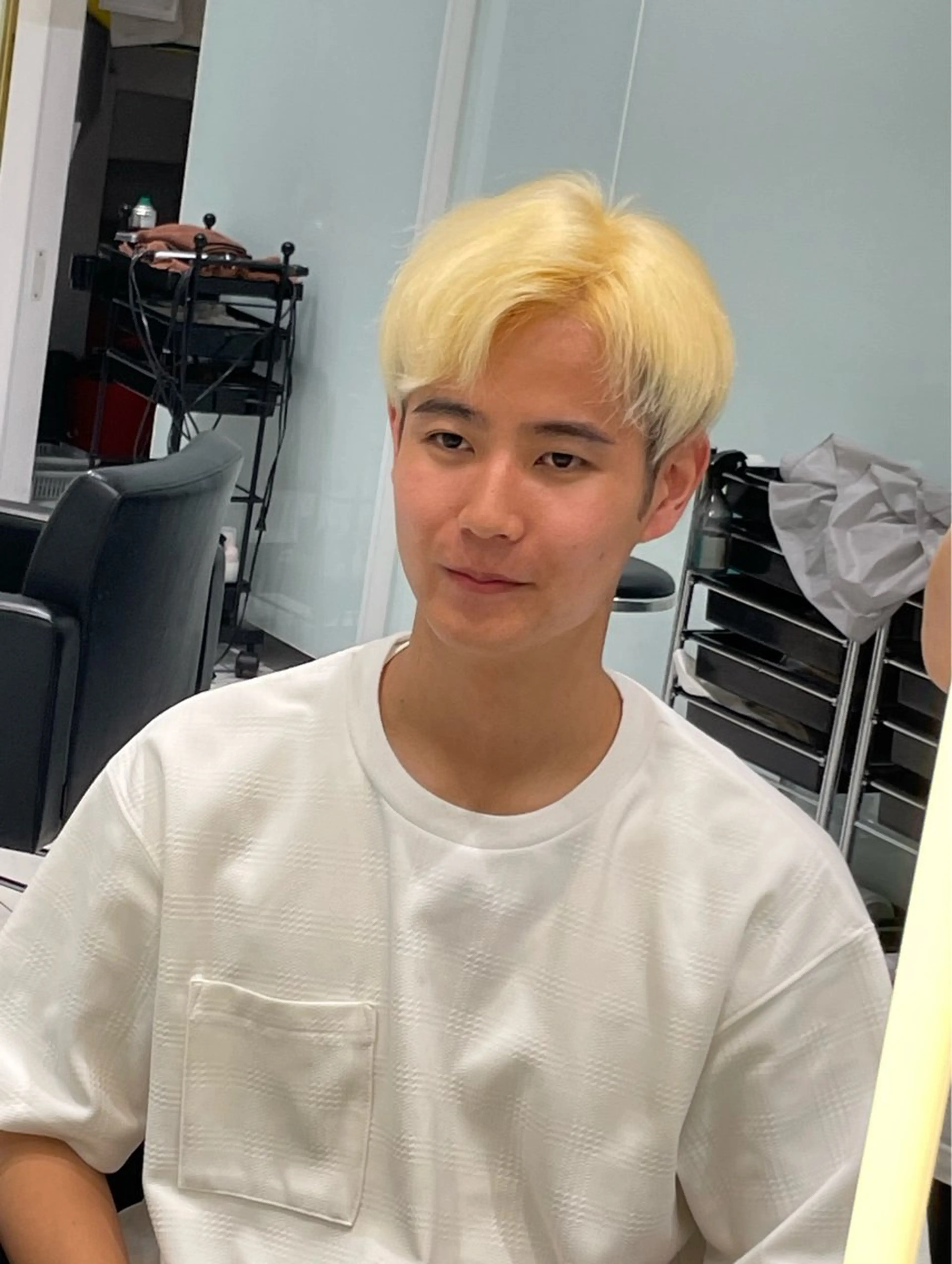 ショート カラー メンズ メンズブリーチ ブリーチ 抜きっぱなしブロンド 六本木美容室白金台所属・カットモデル無料✨ 塚田のヘアスタイル