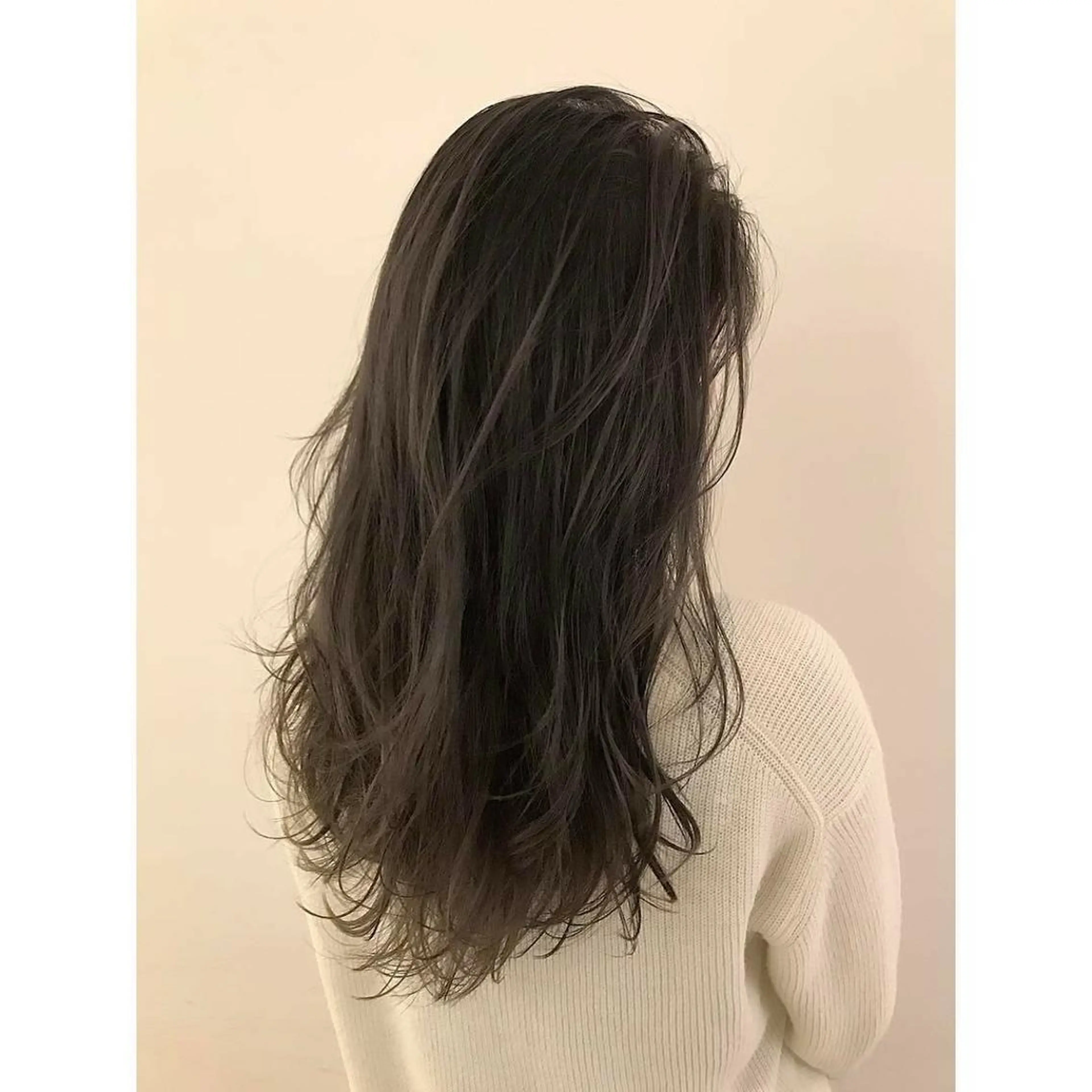 ミディアム due hair 京都駅前店 MILBON オージュア認定サロン【デューヘアー】所属・ハイトーンブリーチ 土坂　由志【京都】のヘアスタイル