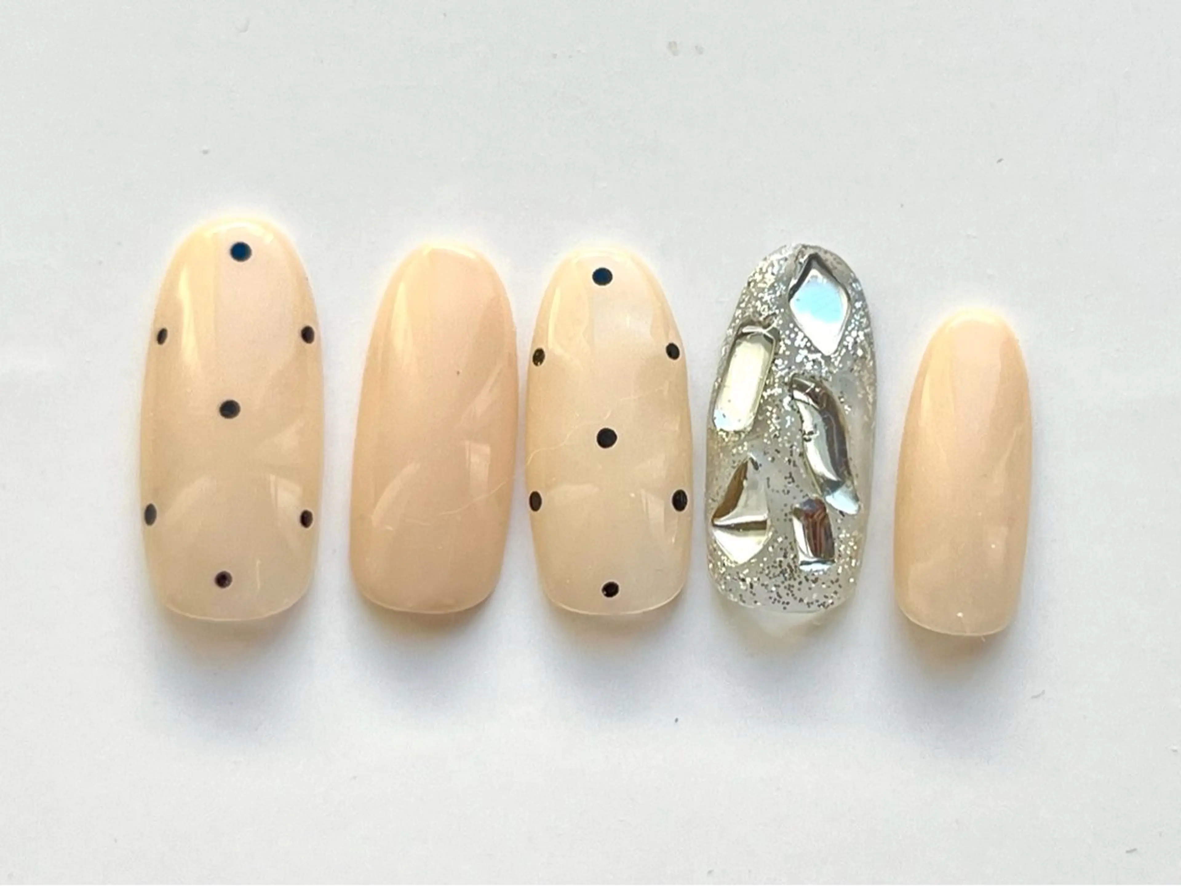 ネイル ワンホンネイル ハンドネイル NailSalon MAHINAのネイルデザイン