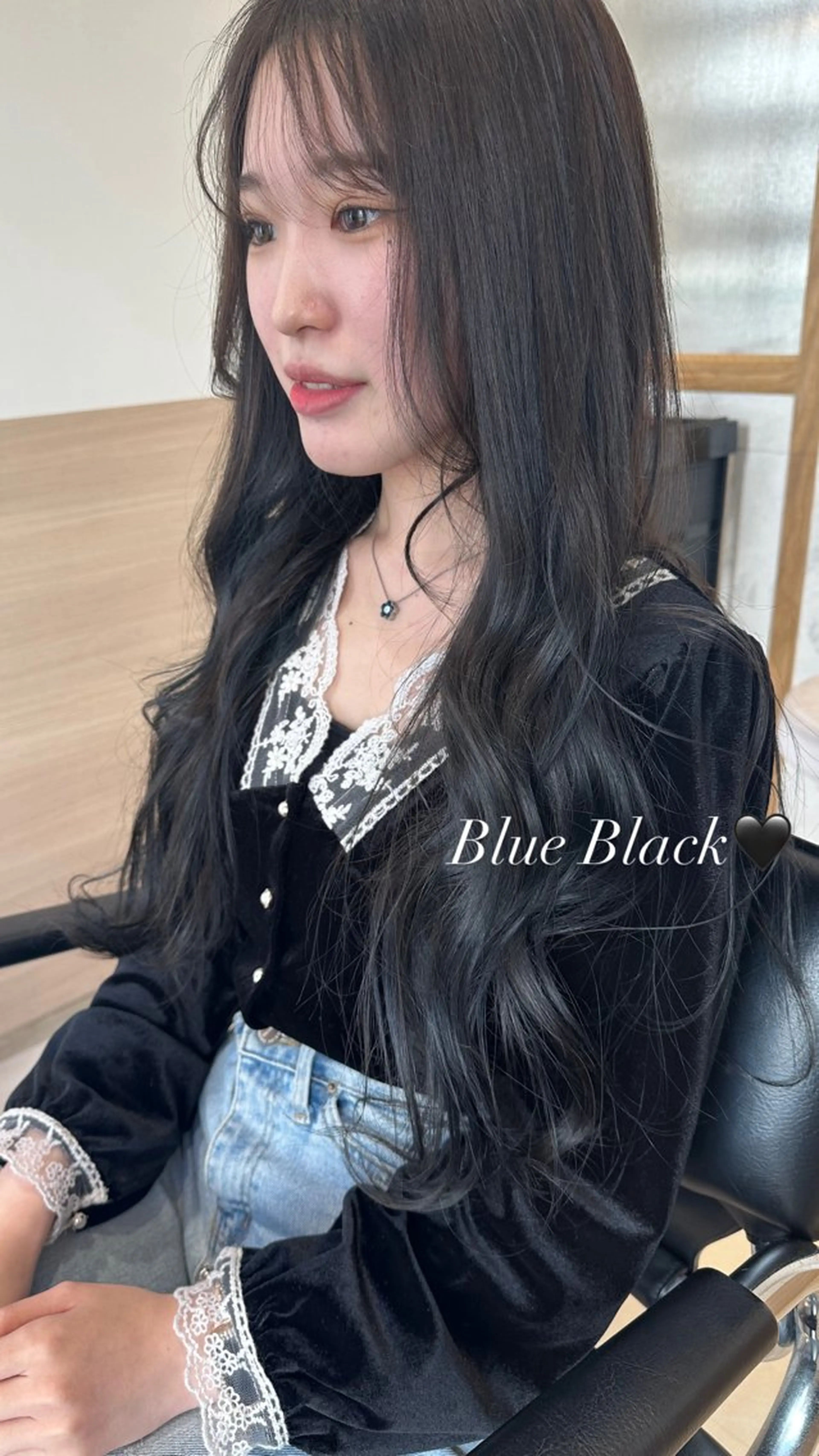 ロング カラー 黒髪 ブルーカラー ブルーブラック ブラウンカラー ケアカラー GO TODAY SHAiRE SALON所属・天野 瑠真のヘアスタイル