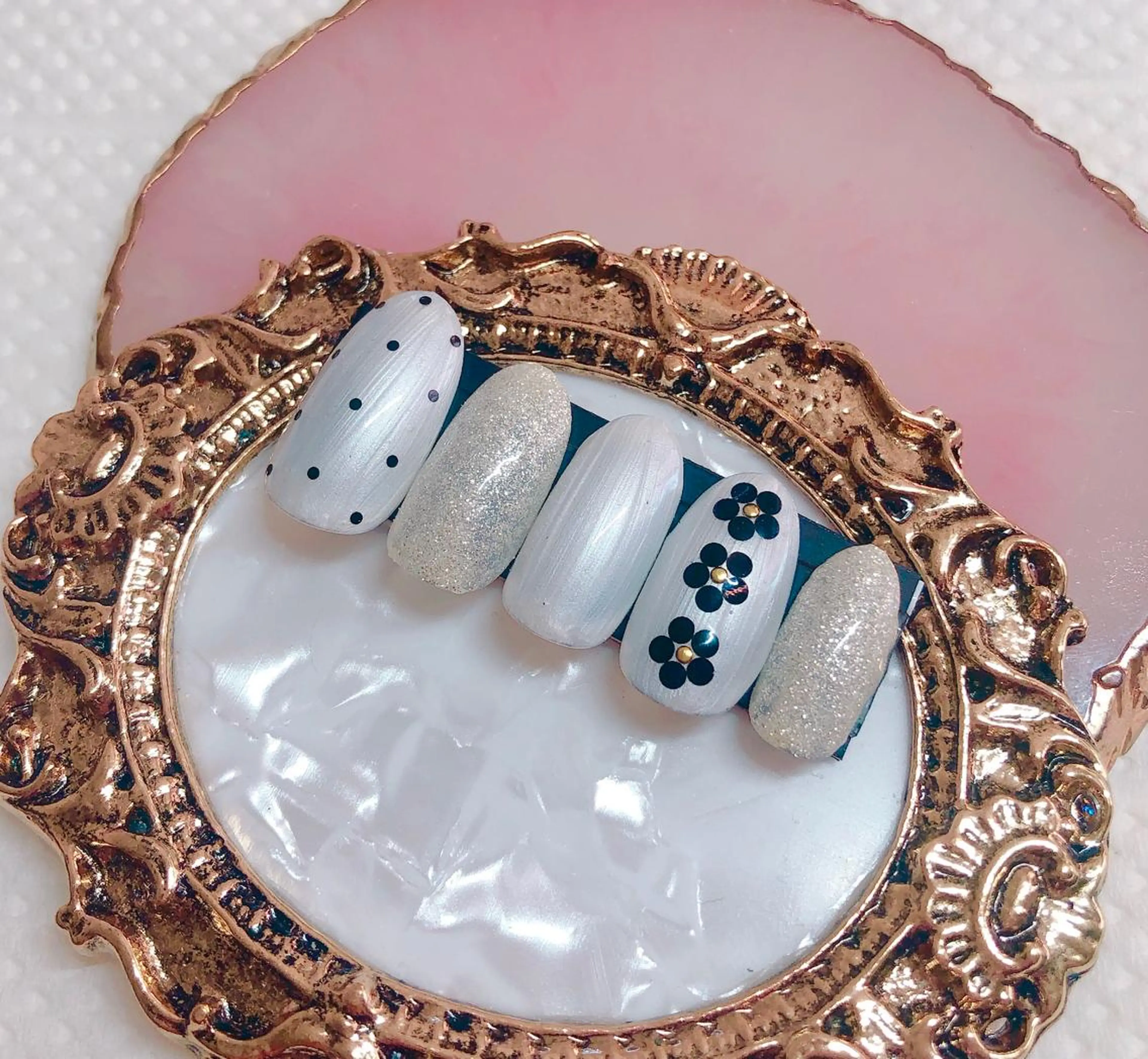 ネイル ハンドネイル CROWN プライベートサロンのネイルデザイン