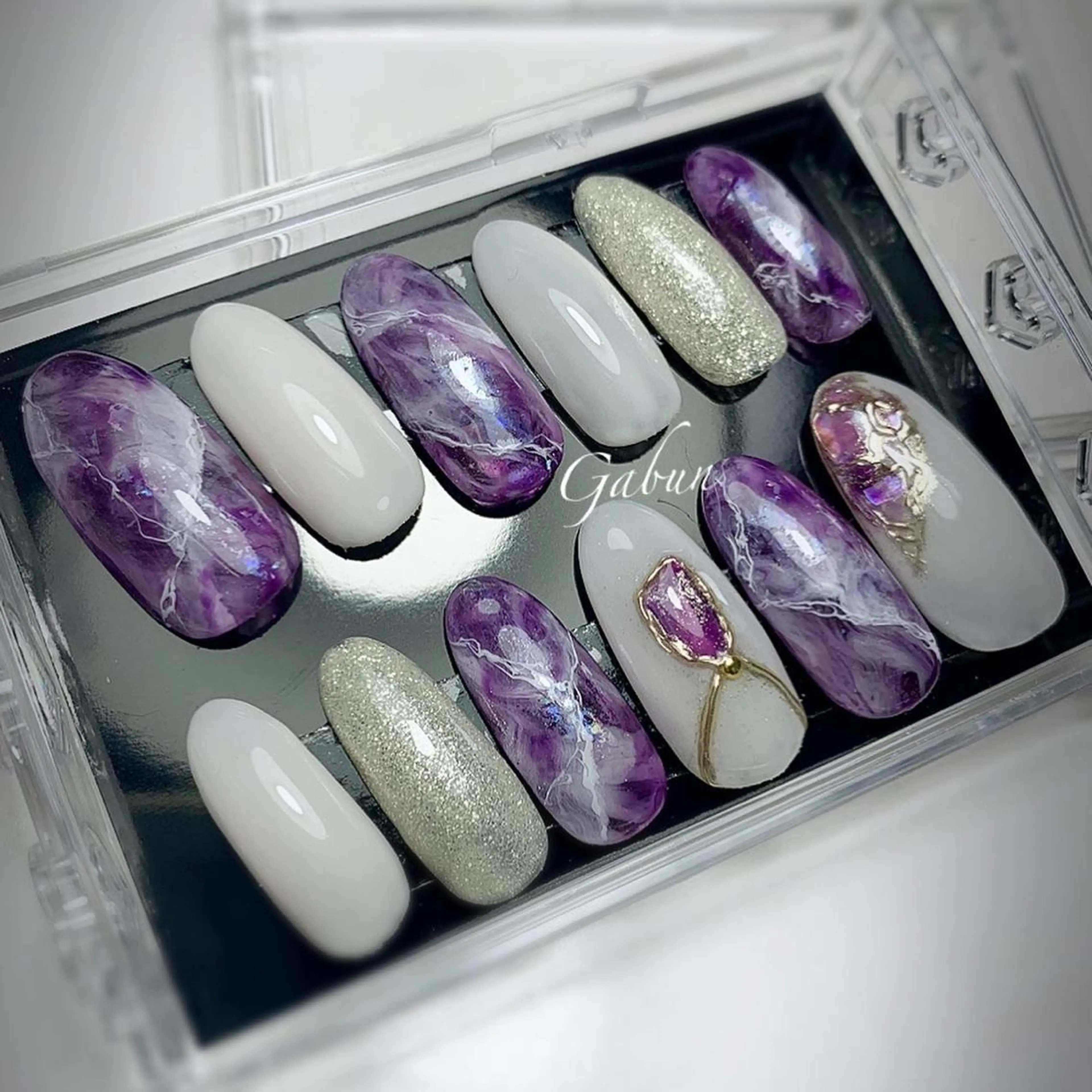 ネイル ニュアンスネイル LOTUS ネイルサロンのネイルデザイン