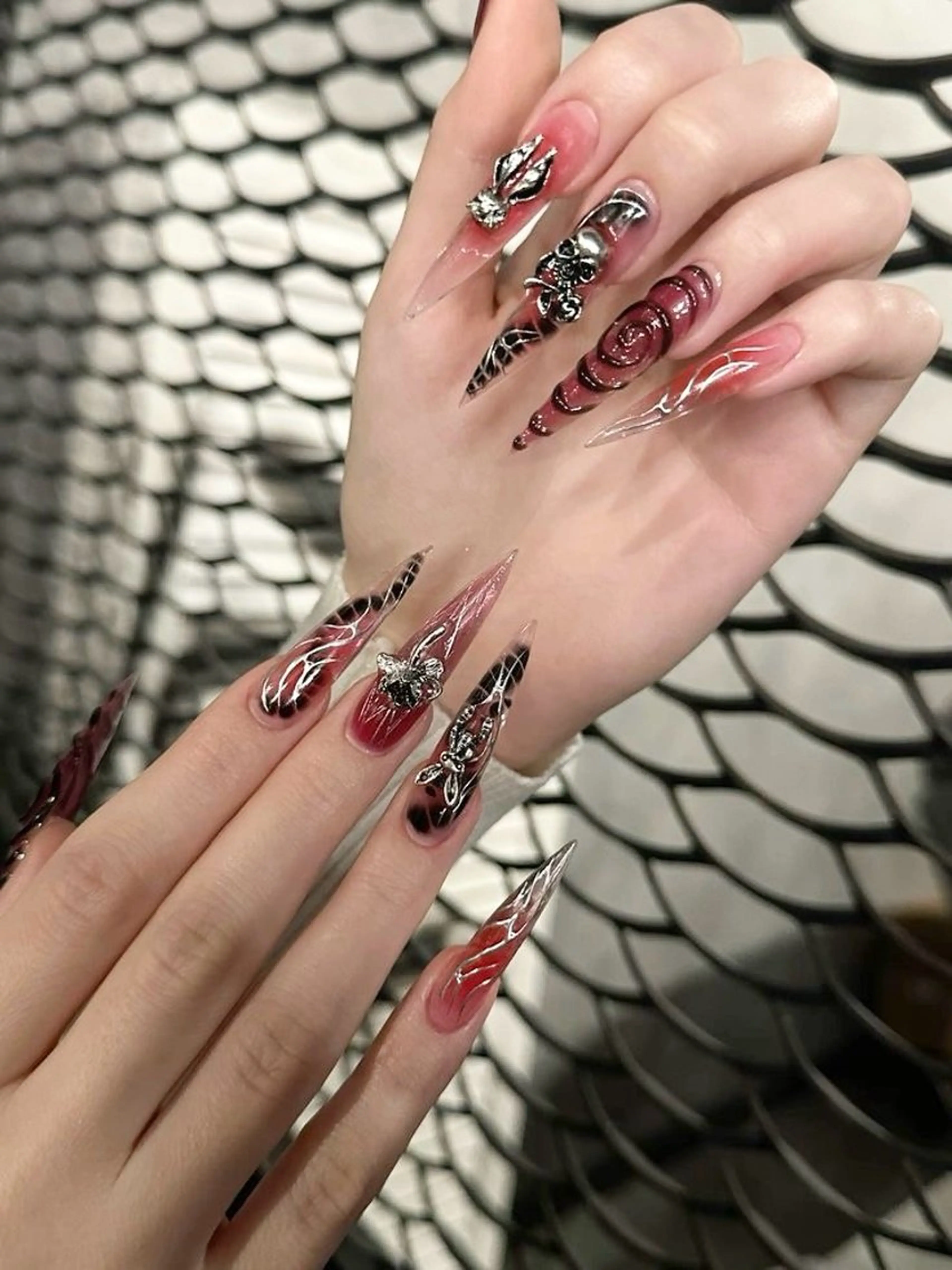 ネイル アートネイル ジェルネイル キラキラネイル 持ち込み ワンホンネイル ハンドネイル ハンドケア Panda chan Novaのネイルデザイン