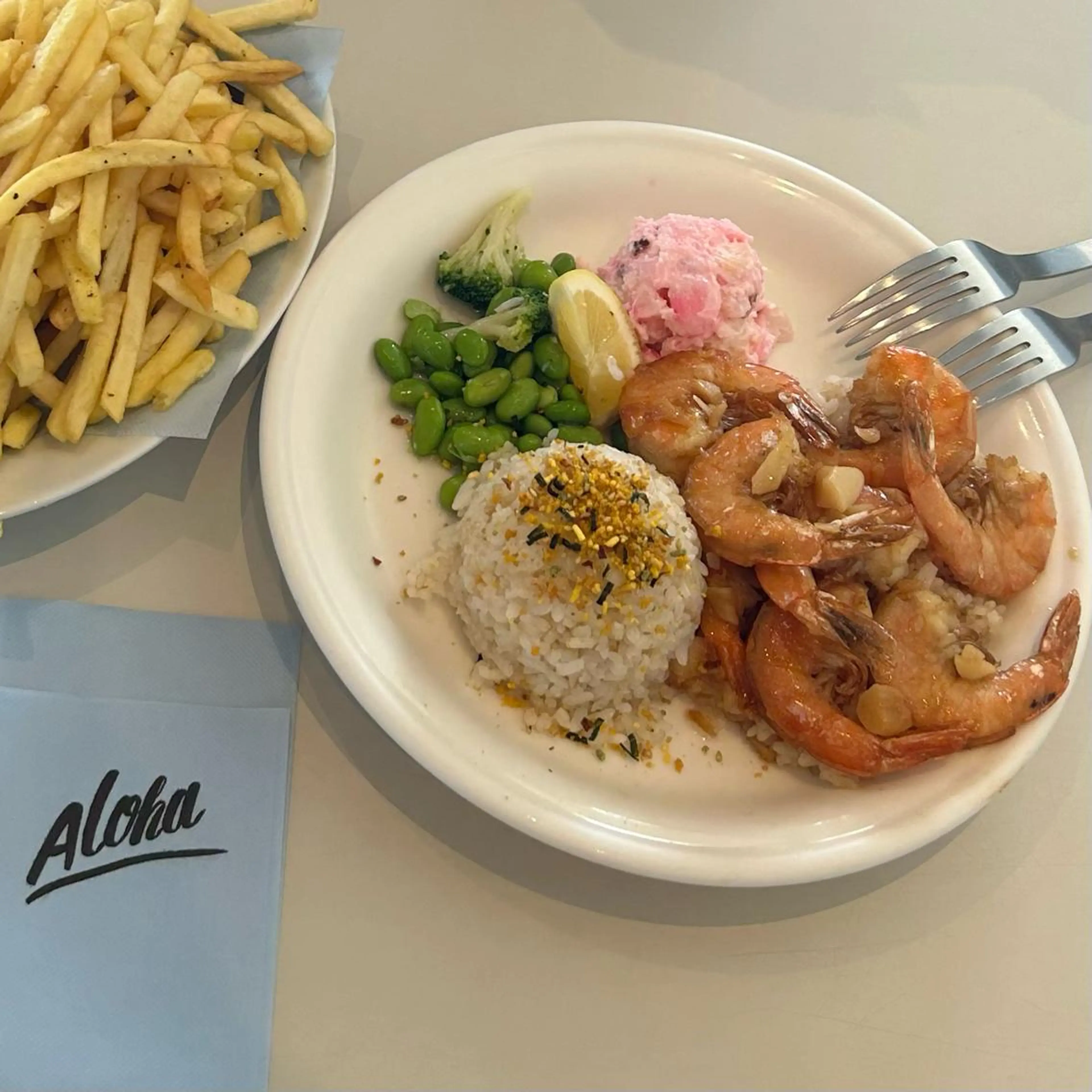 マツエク・マツパ アイブロウ GO TODAY SHAiRE SALON Vellmie店所属・吉祥寺kasumi 🌛eye/browのマツエク・マツパデザイン