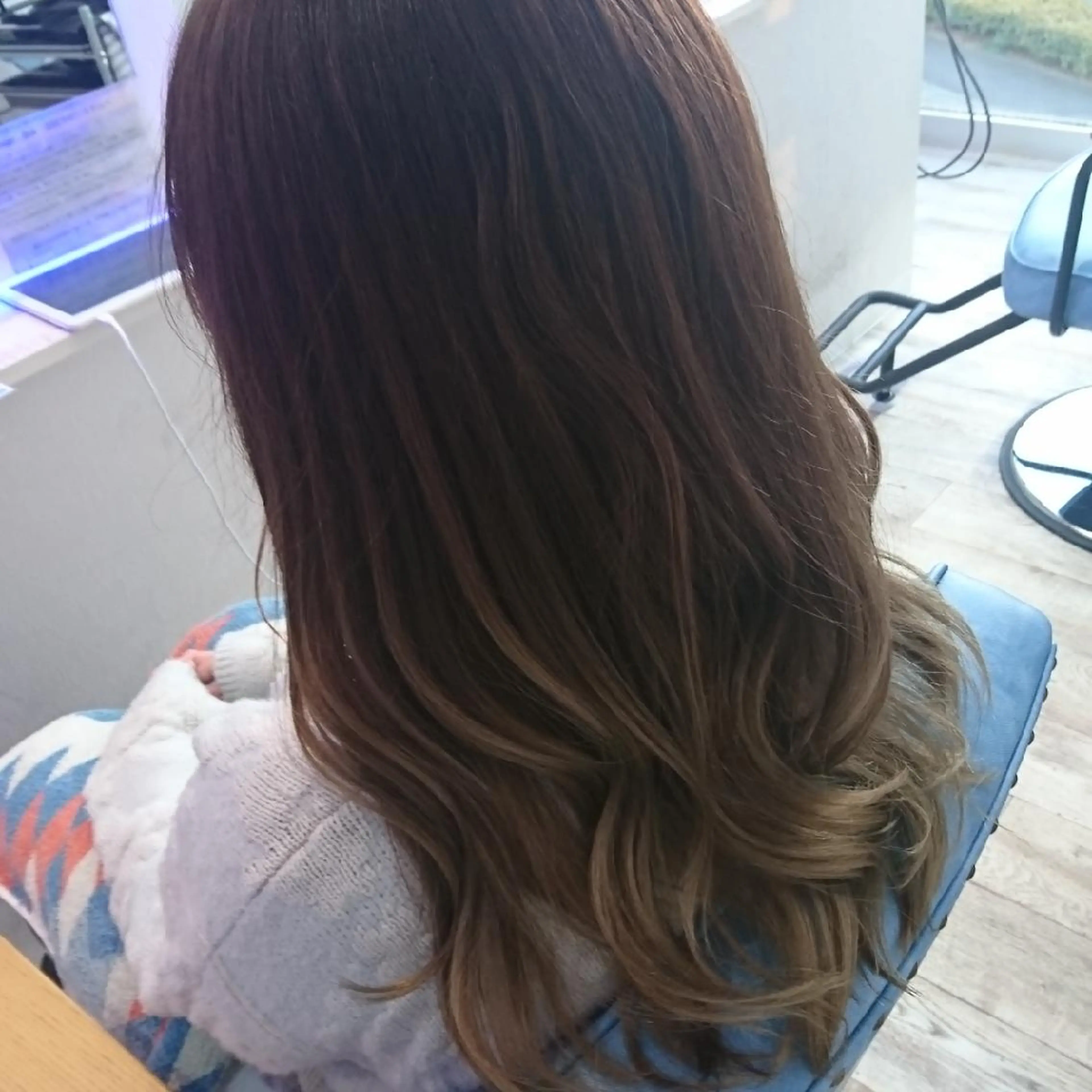 ロング カラー ベージュカラー グラデーションカラー ミルクティーベージュ 中嶌 健一のヘアスタイル