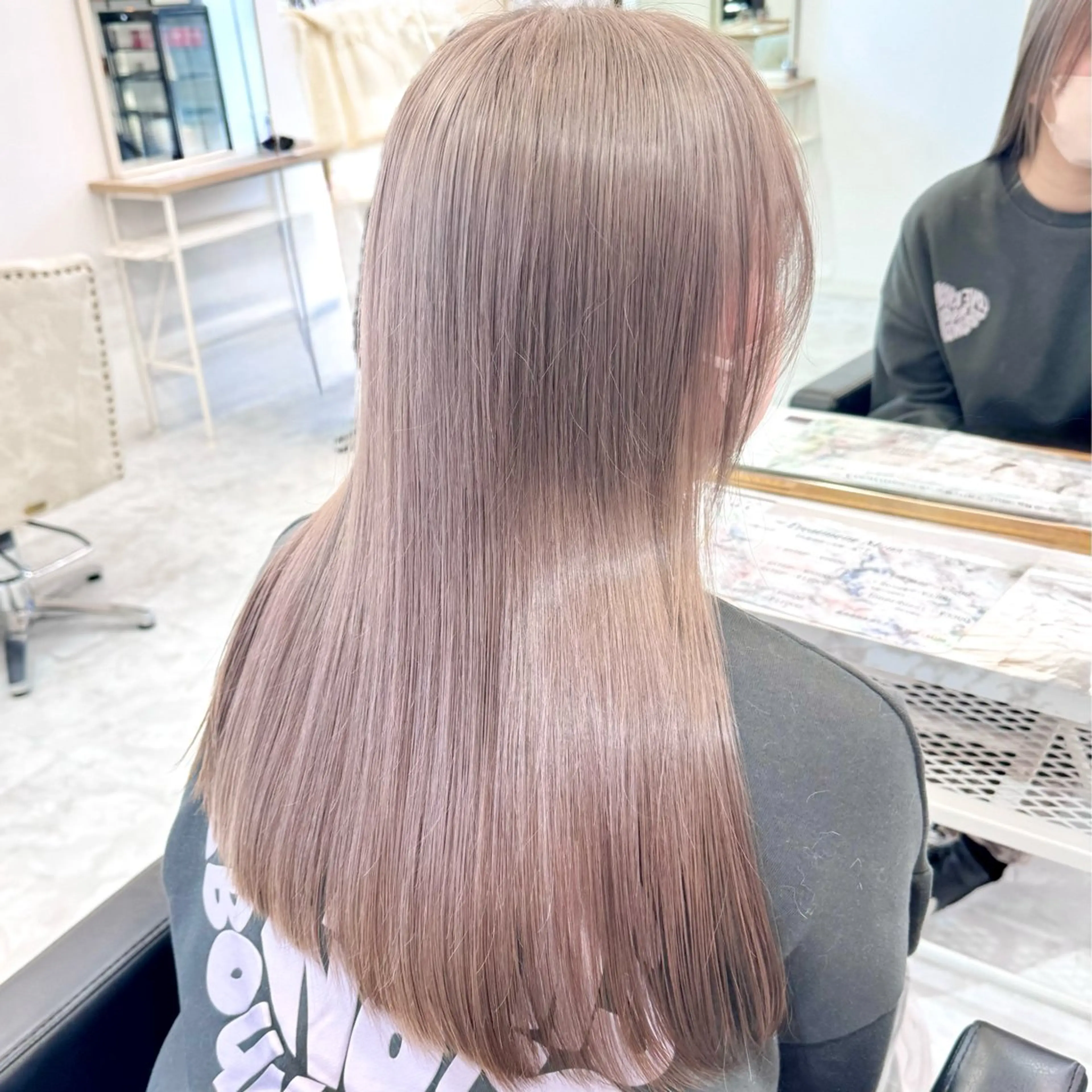 ロング カラー パーマ ヘアアレンジ メンズ キッズ カット ヘアカラー トリートメント ✨艶ハイトーン/ 💗モモ໒꒱のヘアスタイル