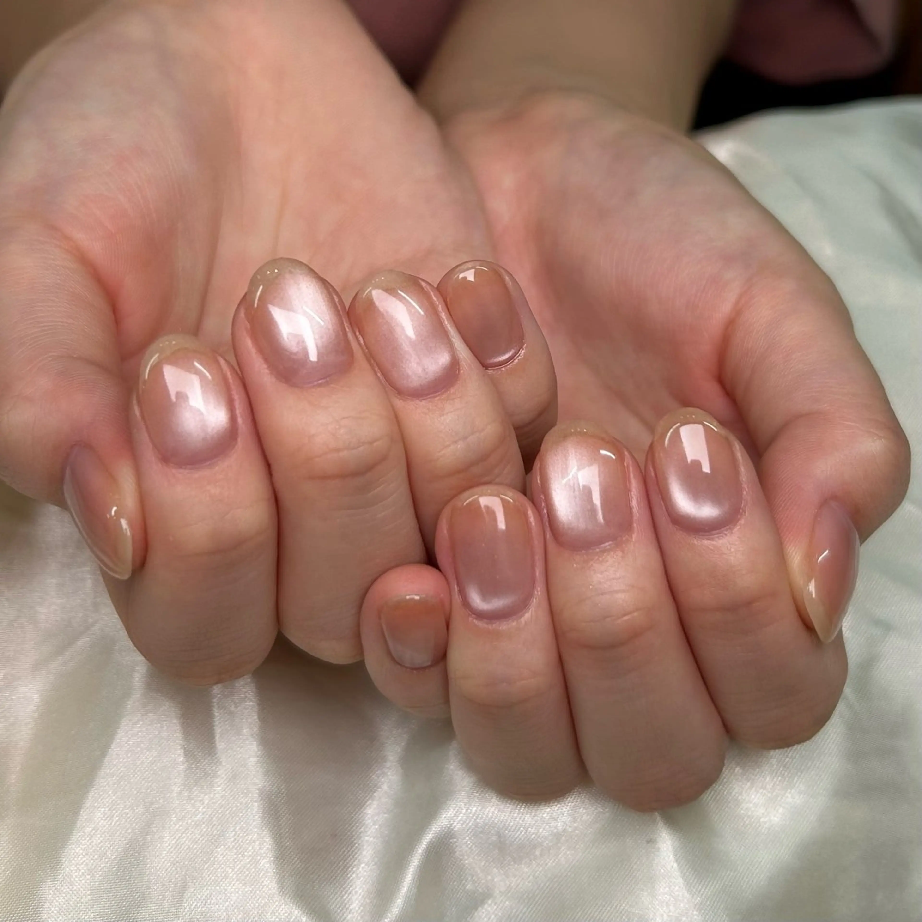 ネイル マグネットネイル shine'an fuka🌿🫧のネイルデザイン