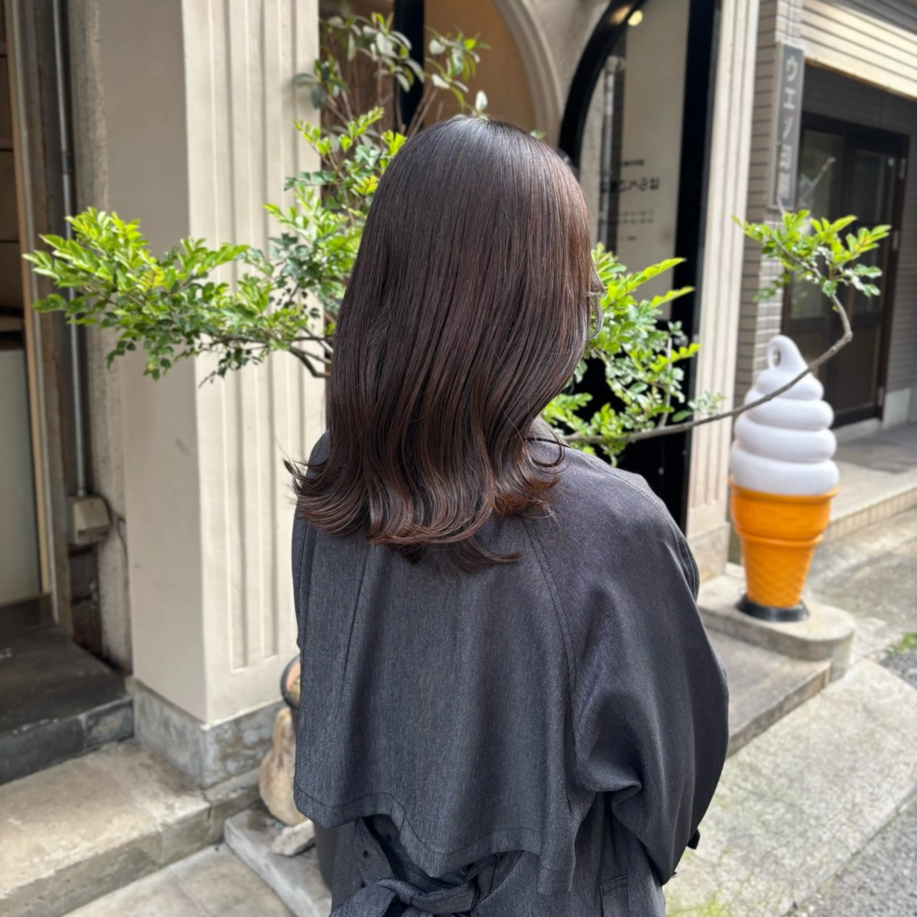セミロング カラー ブラウンカラー ナチュラルブラウン くびれヘア 顔周りカット カット ヘアカラー トリートメント 芦刈 咲来のヘアスタイル