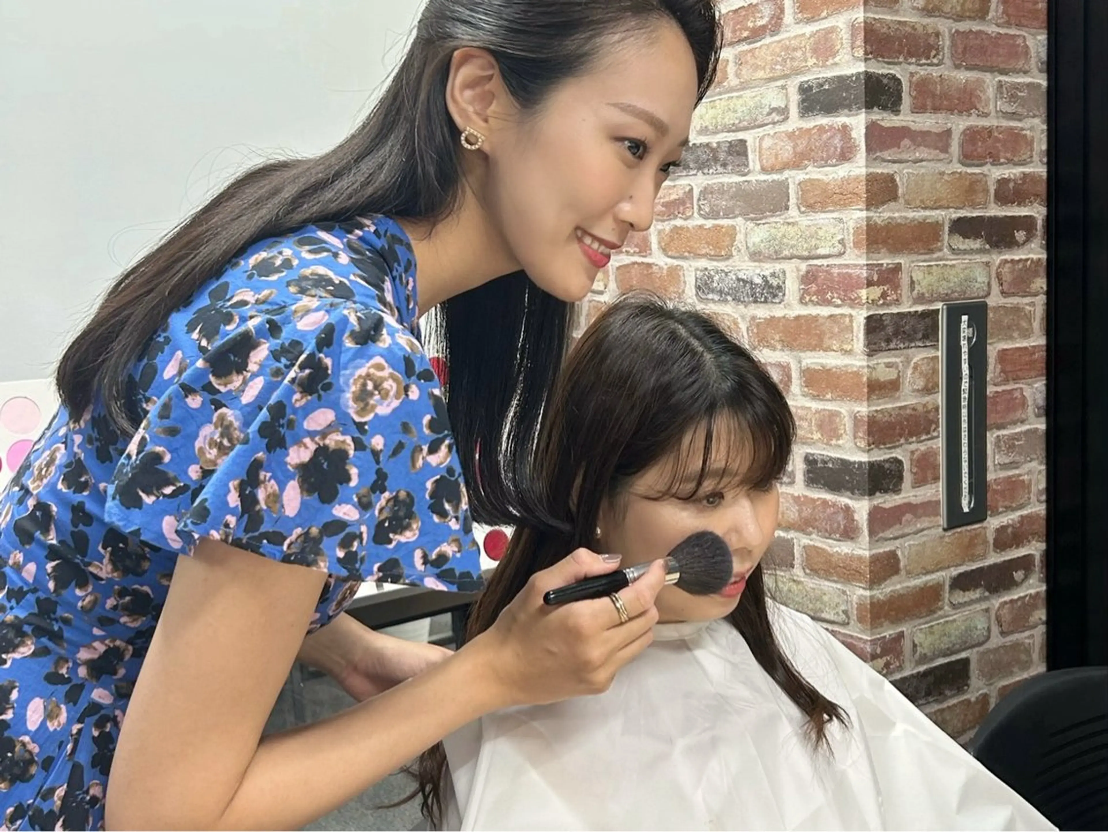 【ファーストクラス】パーソナルカラー診断 /骨格診断 /顔タイプ診断 /メイクレッスン 4時間の写真