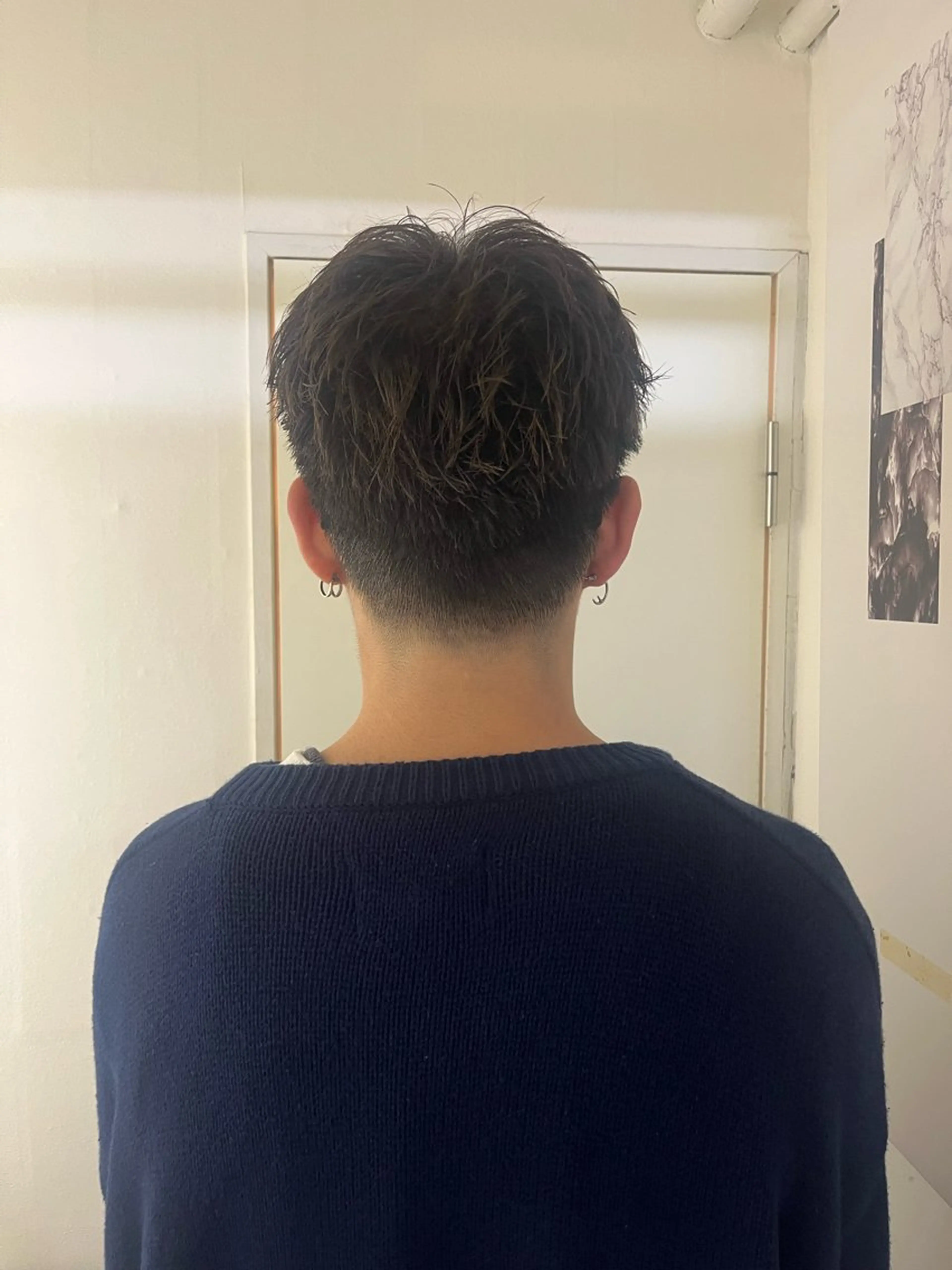 メンズ カット ✩.*Aise⟡.· 艶カラー🐈‍⬛🩶のヘアスタイル