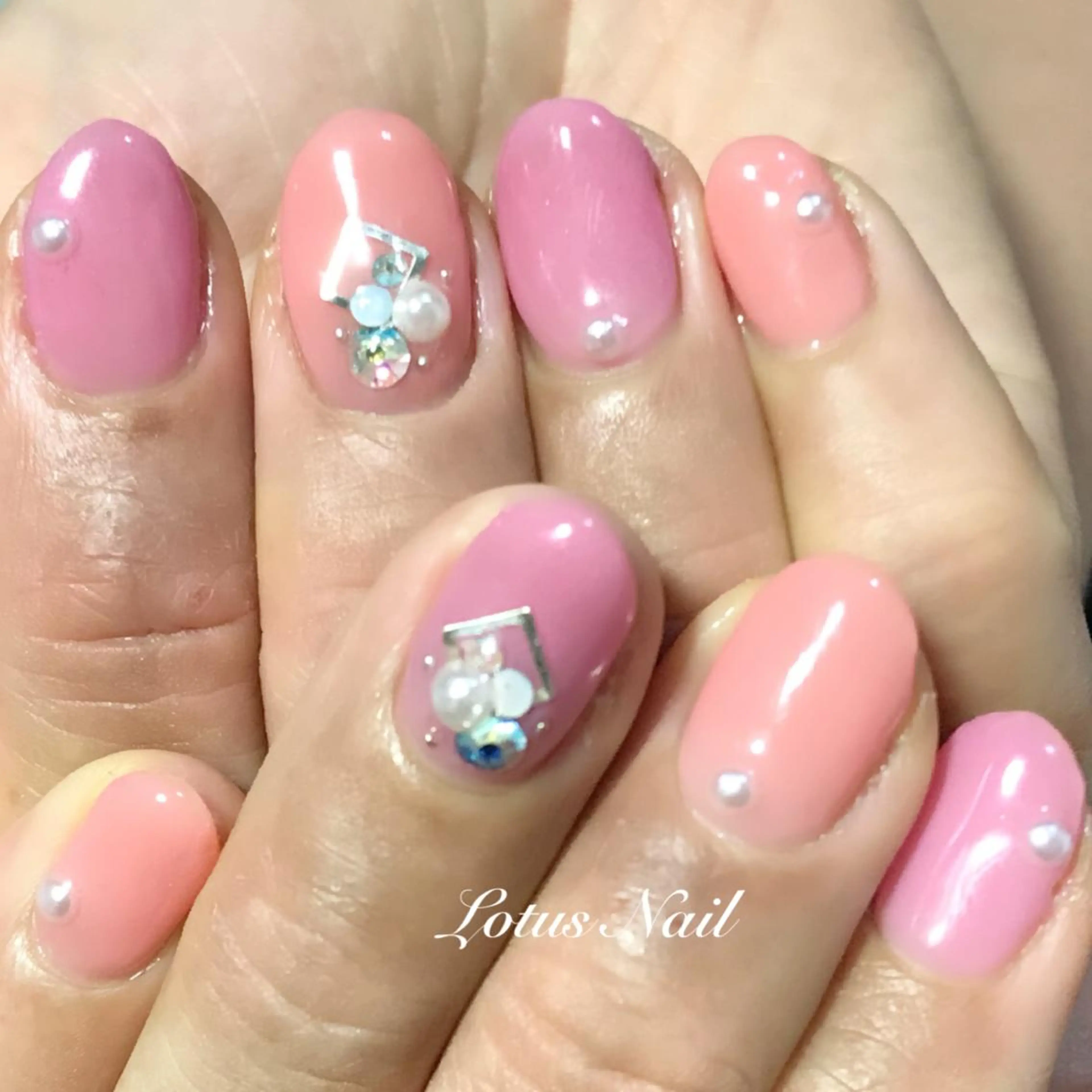 ネイル Lotus Nailのネイルデザイン