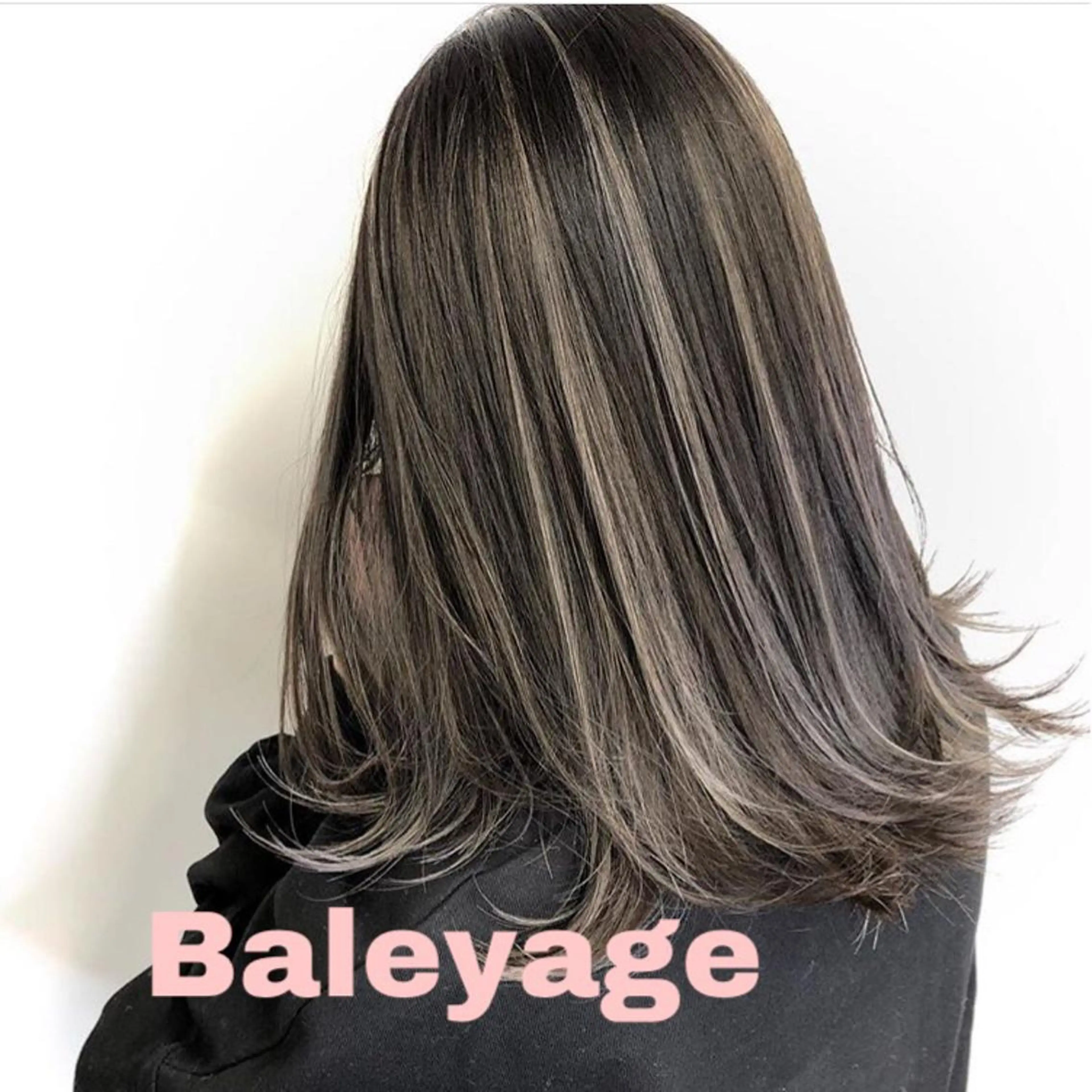 ロング カラー レイヤー/ベージュ カラー/ハシモトのヘアスタイル