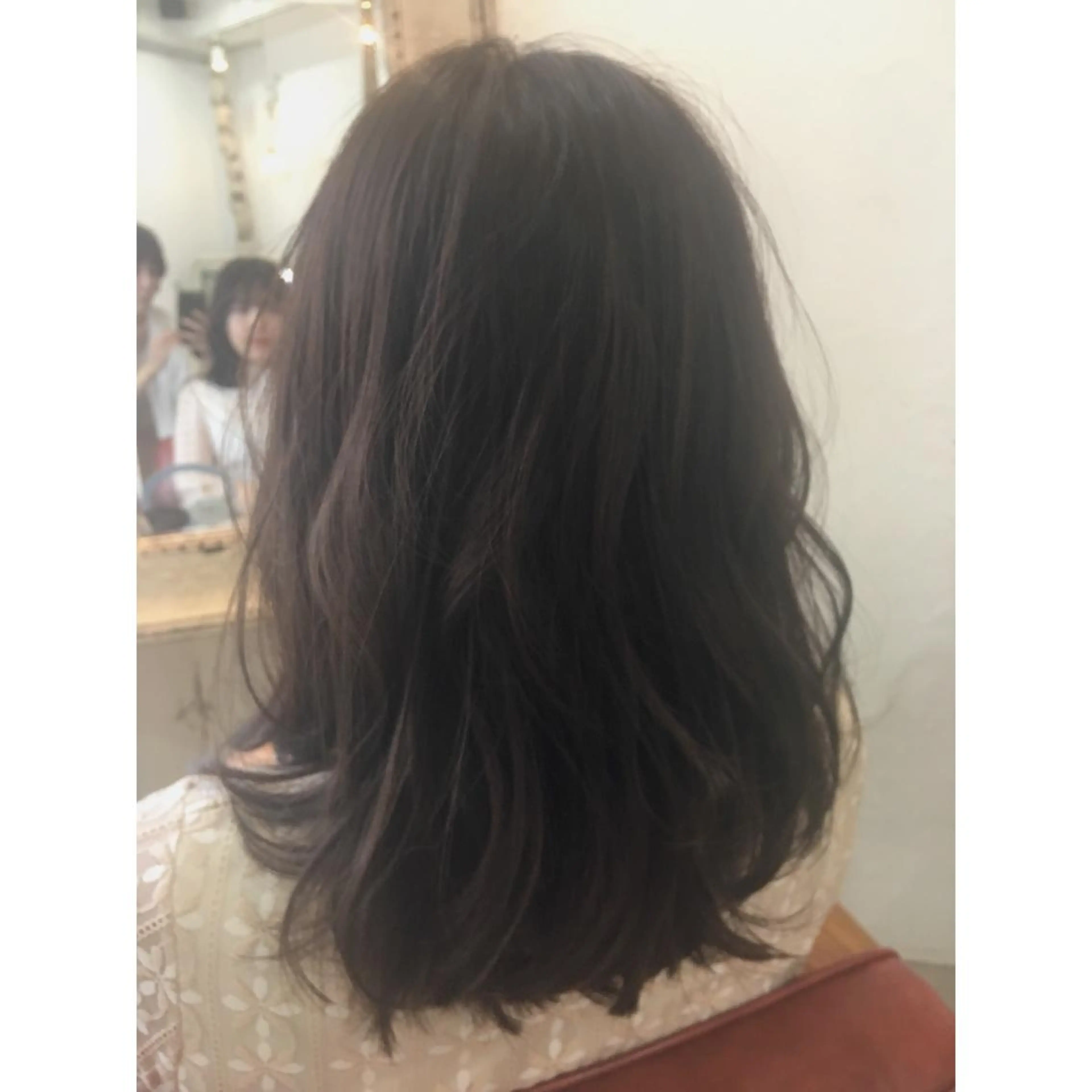 セミロング カラー fio マナミのヘアスタイル