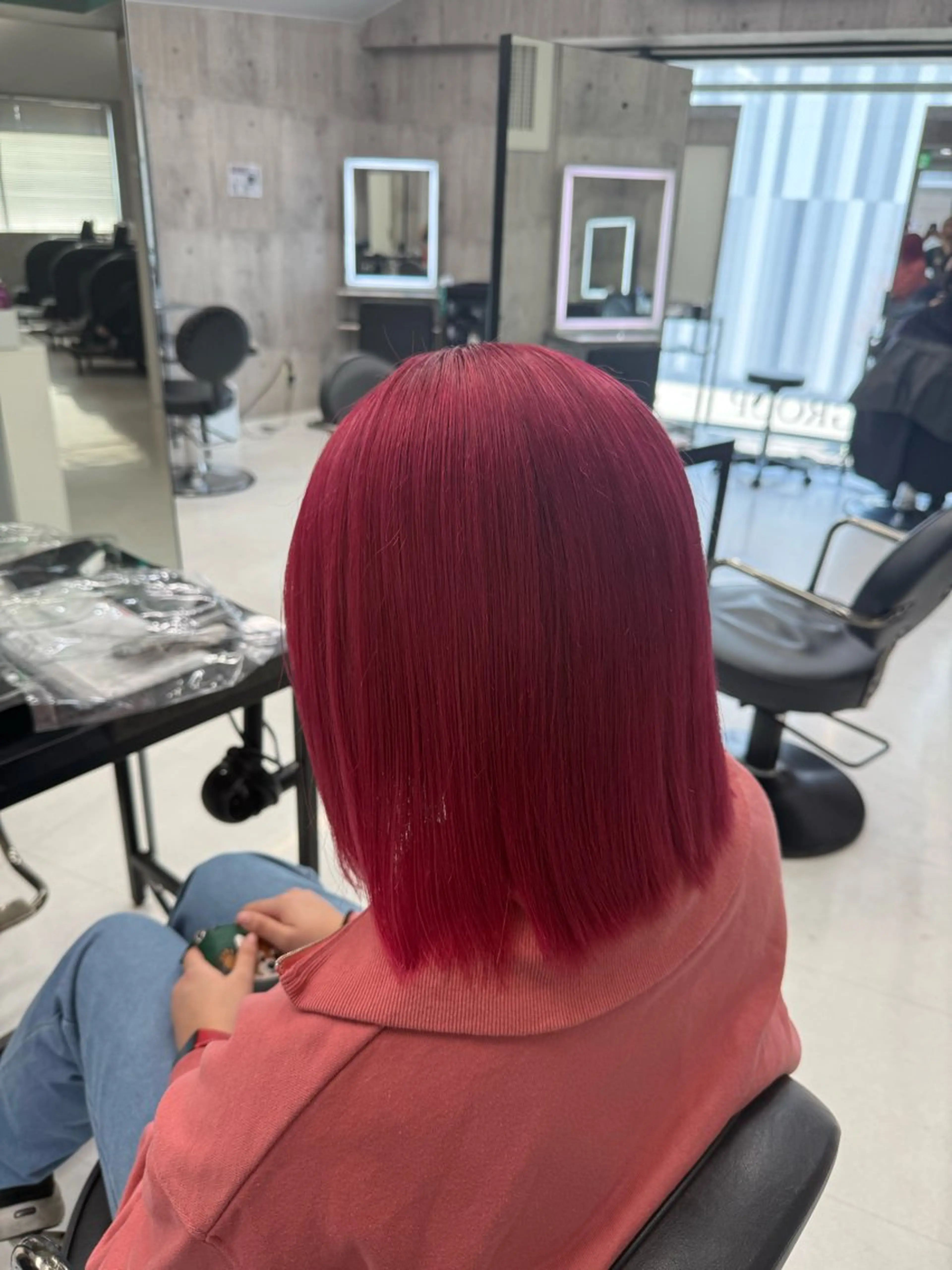 ミディアム カラー メンズ メンズバレイヤージュ メンズブリーチ メンズハイライト メンズハイトーン メンズインナーカラー ヘアカラー トリートメント 🌥️かずき🌥️ 寒色.デザイン特化のヘアスタイル