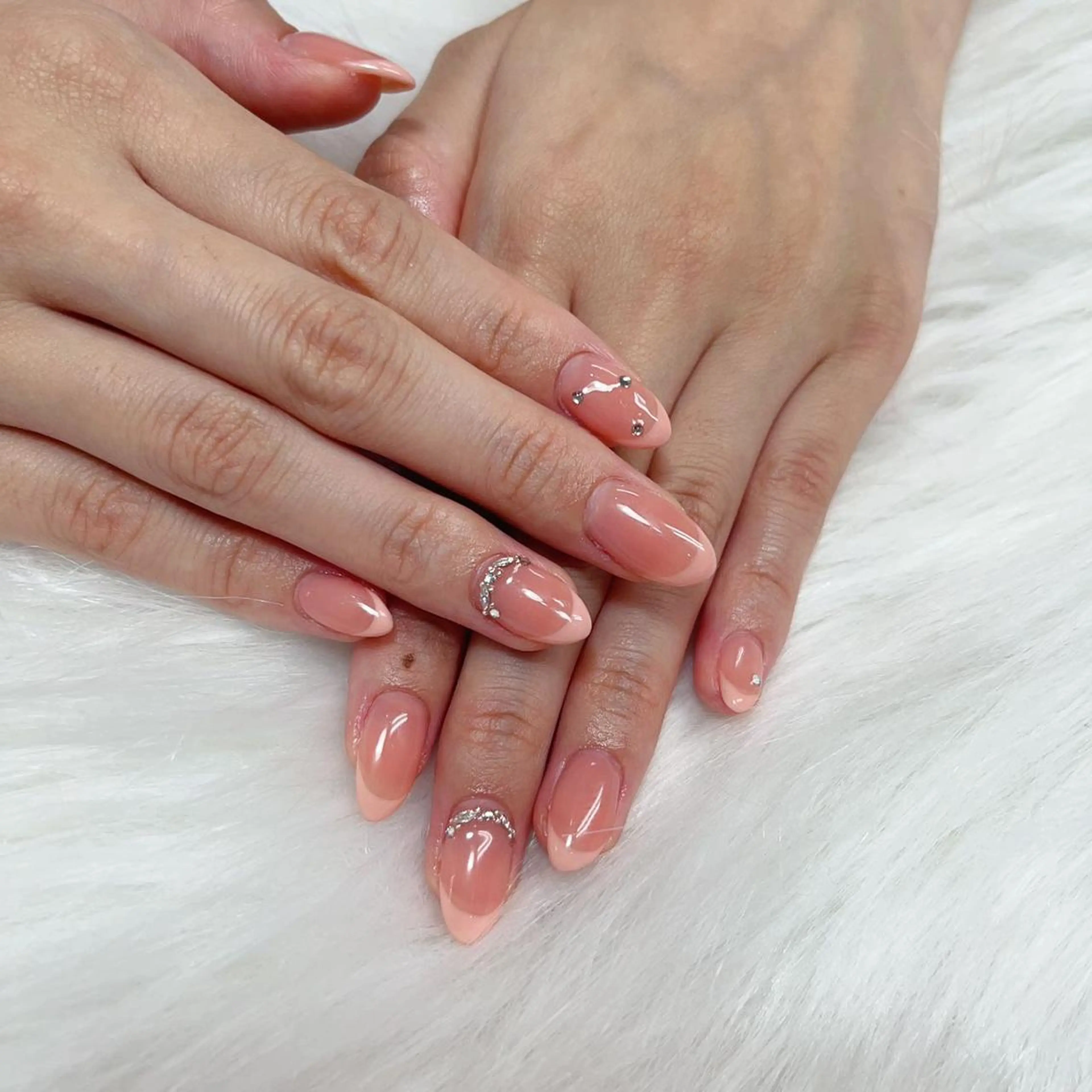 ネイル アートネイル オーロラネイル フラッシュネイル ガーリー キラキラネイル DEMAIN- 🌹のネイルデザイン