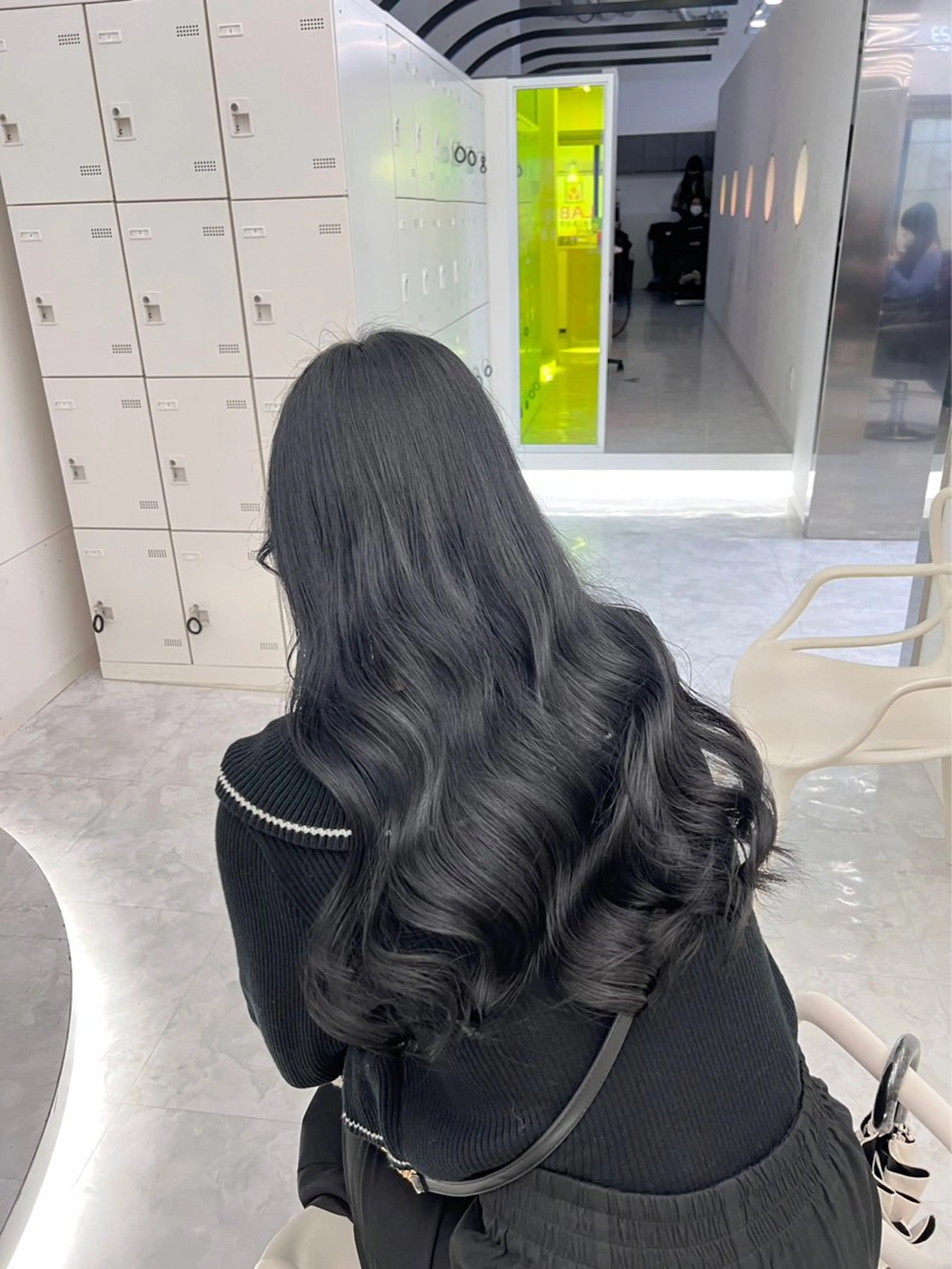 ロング 韓国風ヘア 色気ある大人カラー /ブリーチなしのヘアスタイル