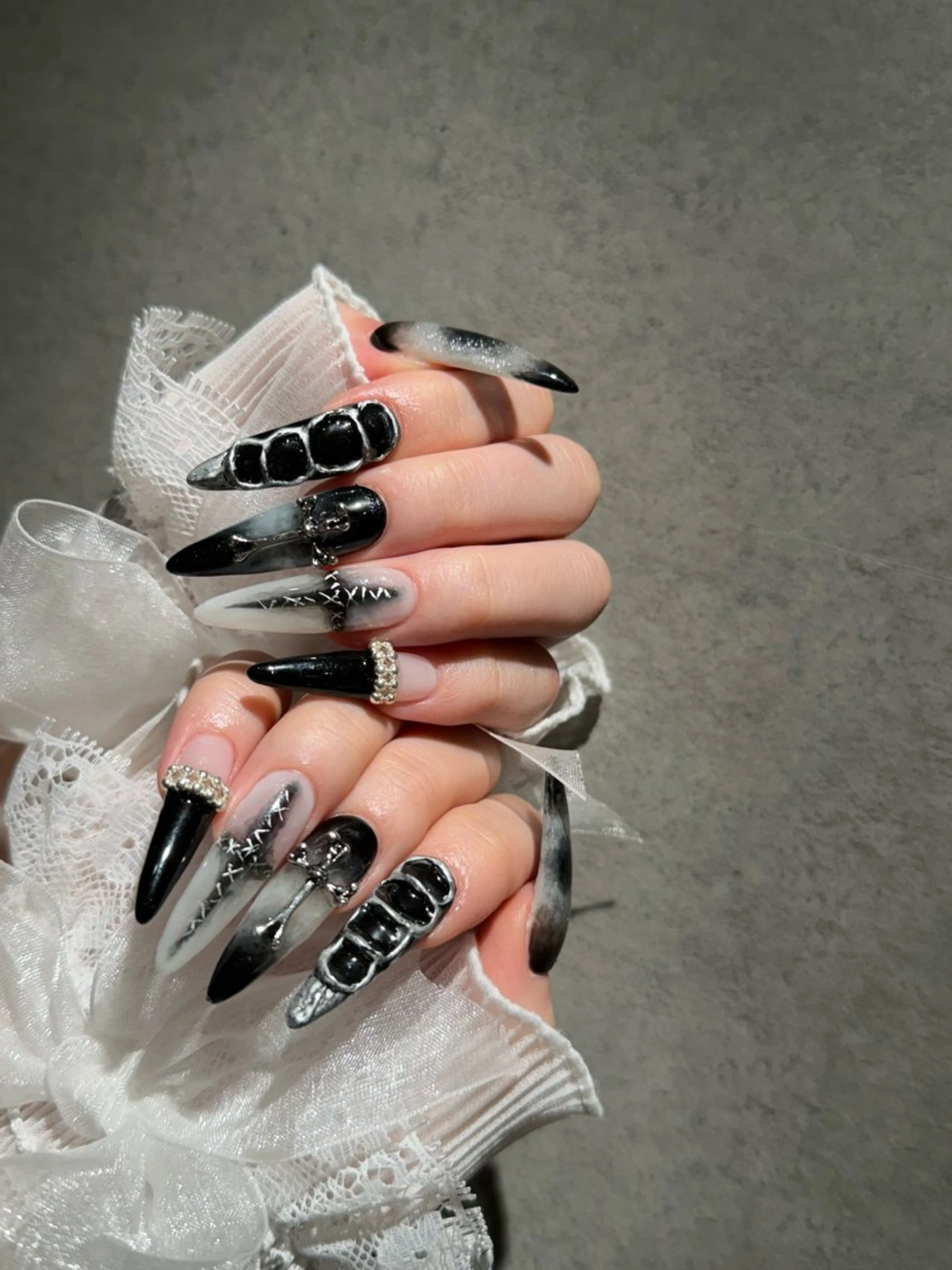 ネイル I-nailロング /ワンホン/キラキラのネイルデザイン