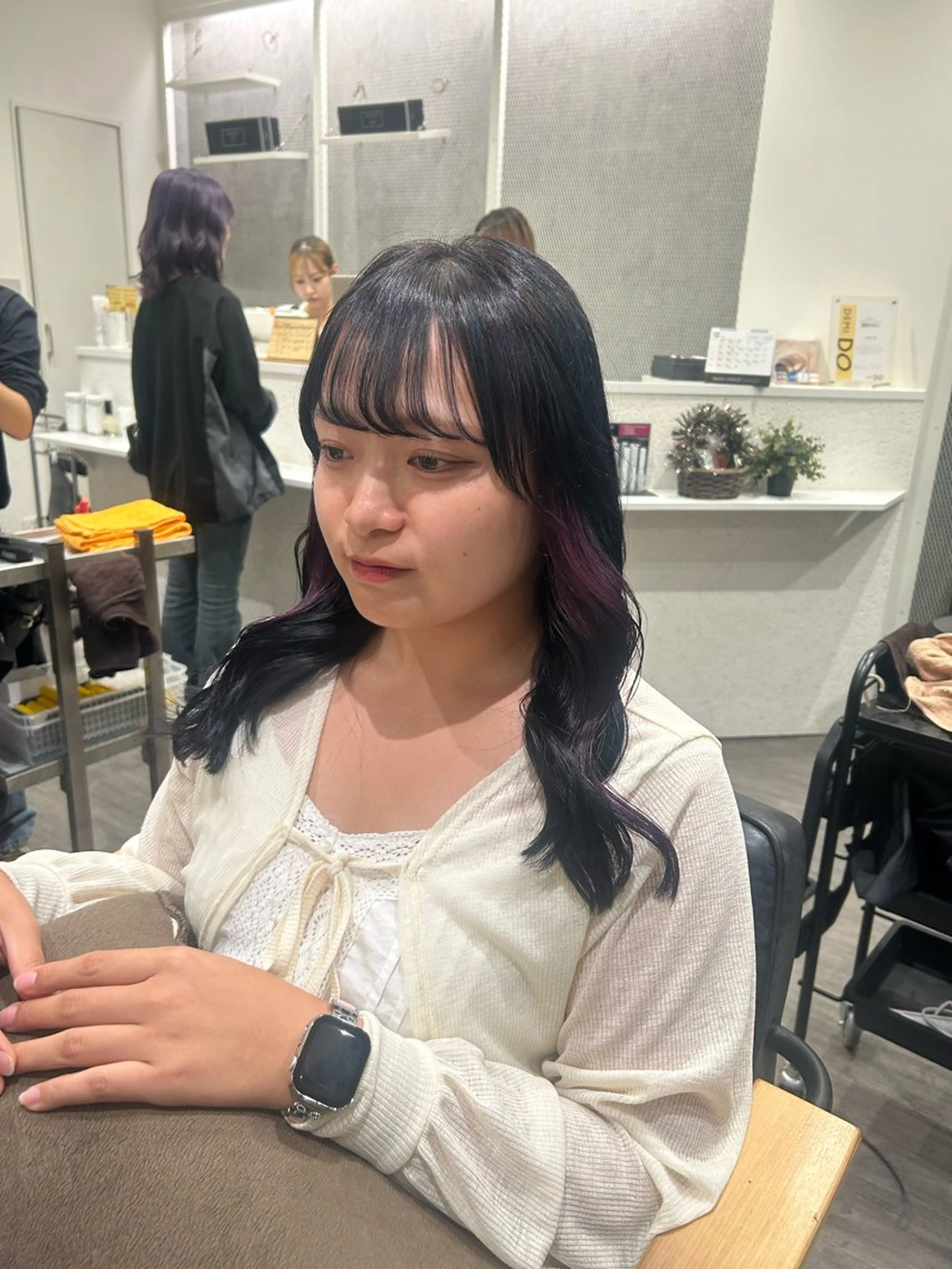 ロング カラー ヘアアレンジ 黒髪 デザインカラー ラベンダーカラー ナチュラルブラック ピンクカラー ヘアカラー トリートメント cocotte 💟草間紫音💟のヘアスタイル