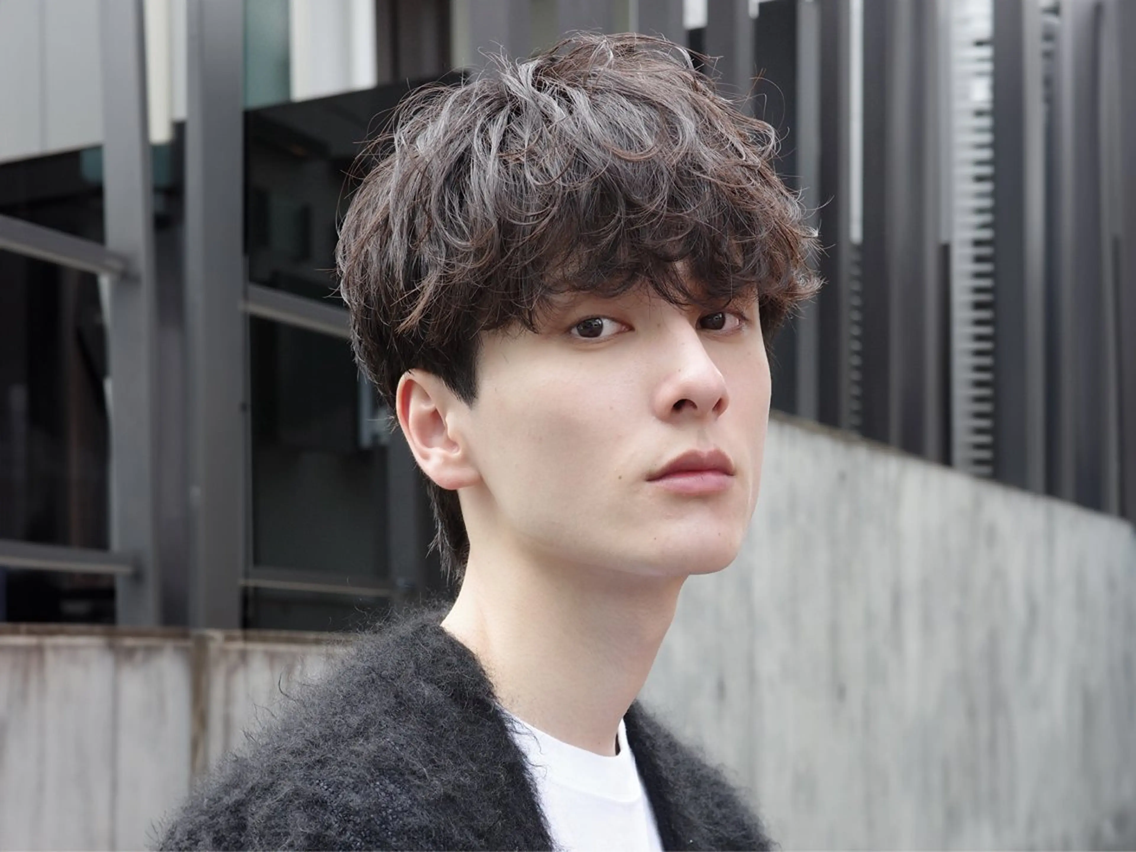 💜BTSの🐻‍テテ💜もやっていた、シャドウパーマ セットは散らすだけ、程よいボリュームで朝ののセットが楽ちんです！の写真