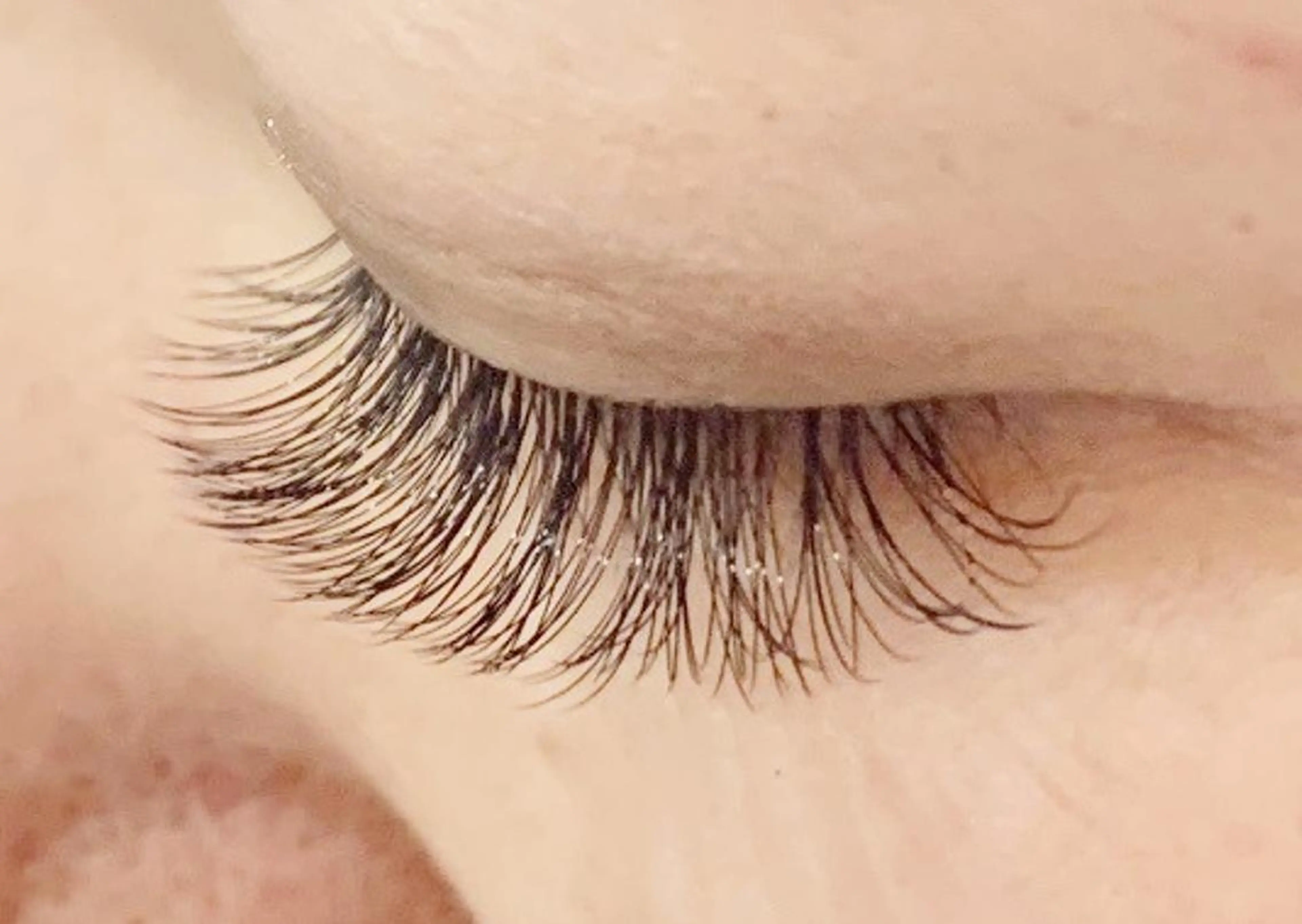 マツエク・マツパ ボリュームラッシュ 佐藤 詩織のマツエク・マツパデザイン