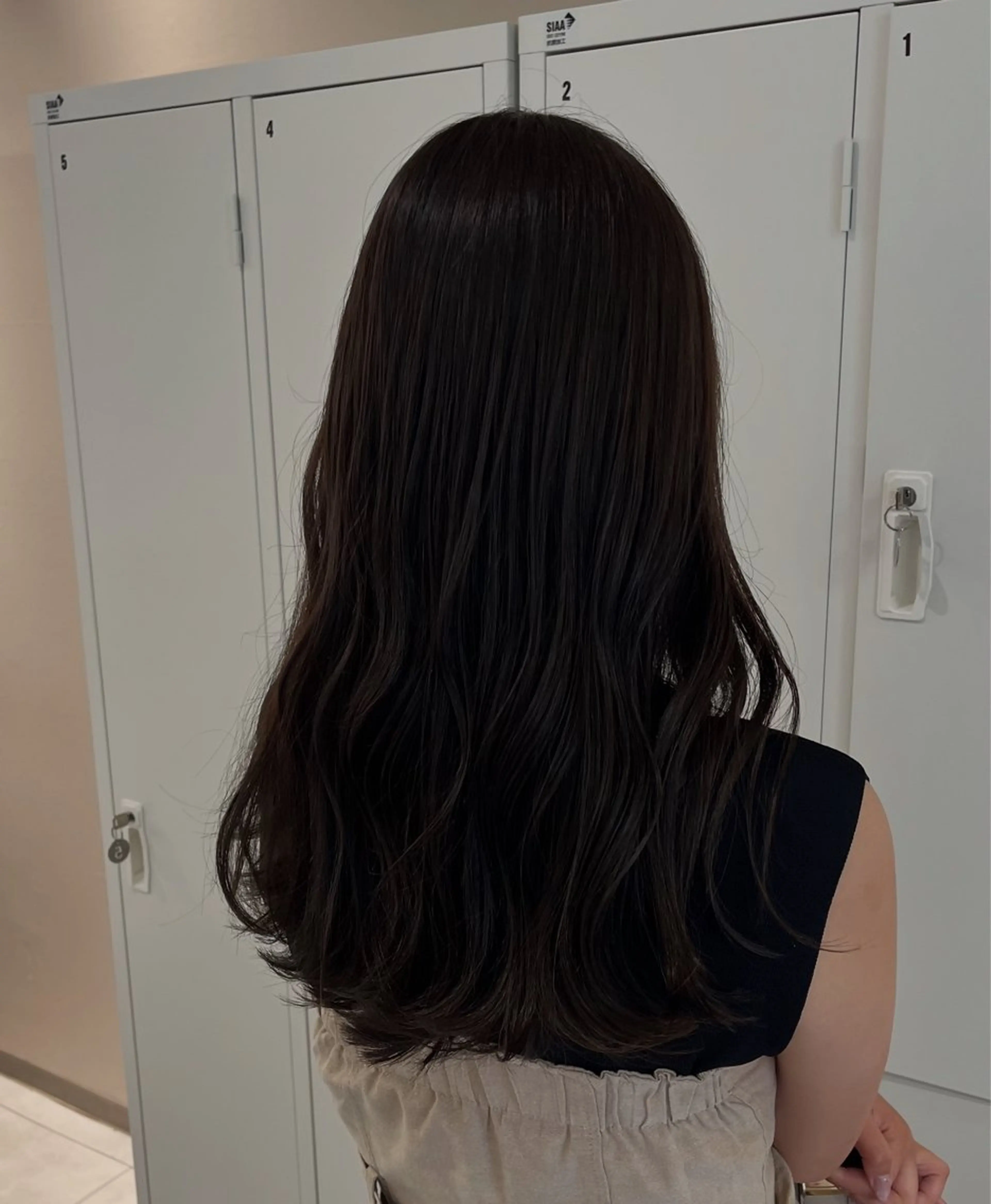 カット+ワンカラーの写真