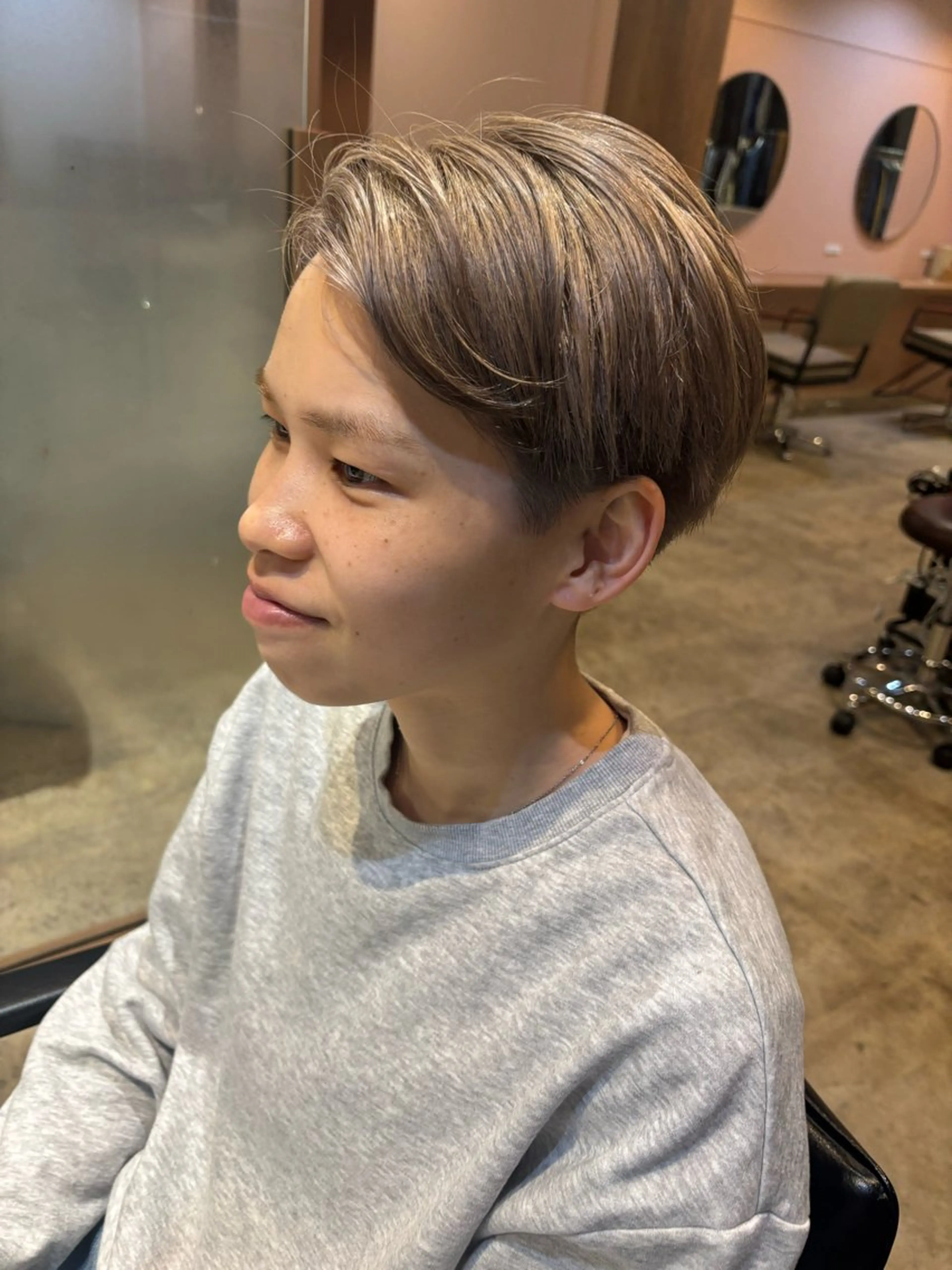 ショート カラー カット ヘアカラー Hayashi Shioriのヘアスタイル