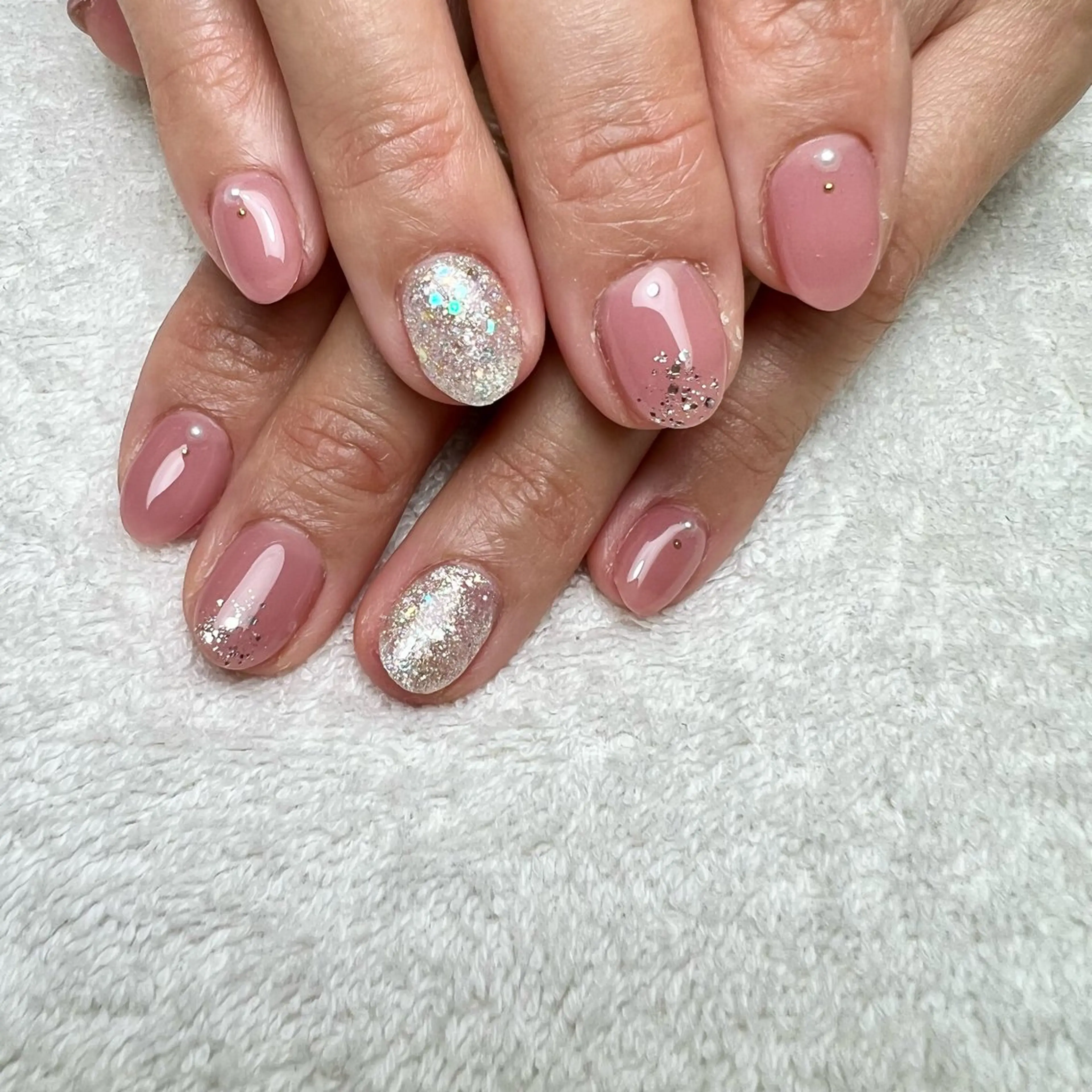 ネイル ラメ(グリッター) シンプルネイル ハンドネイル COCO+所属・COCO +のエステ・リラクイメージ