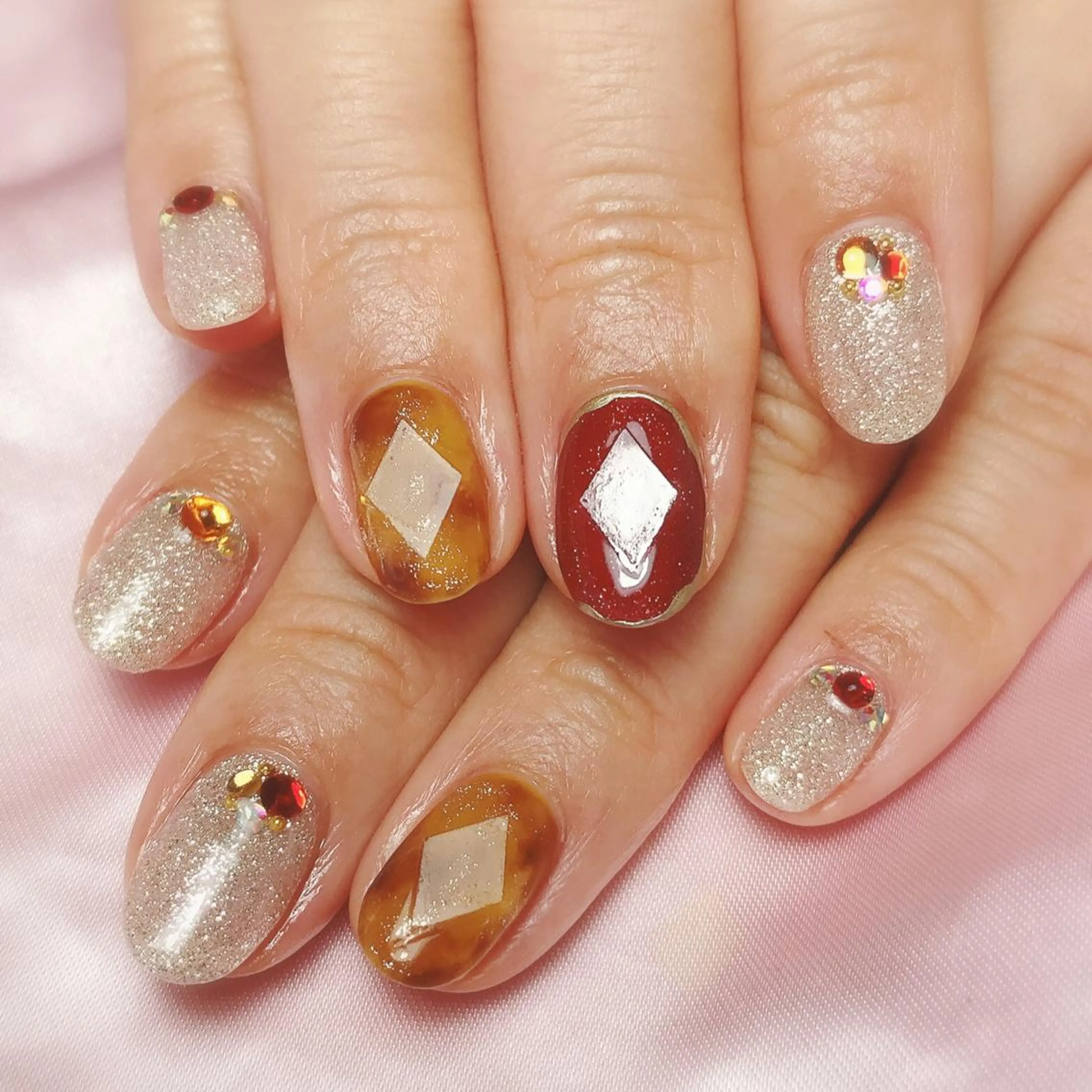 ネイル 深爪を断らない スカルプ高評価店のネイルデザイン