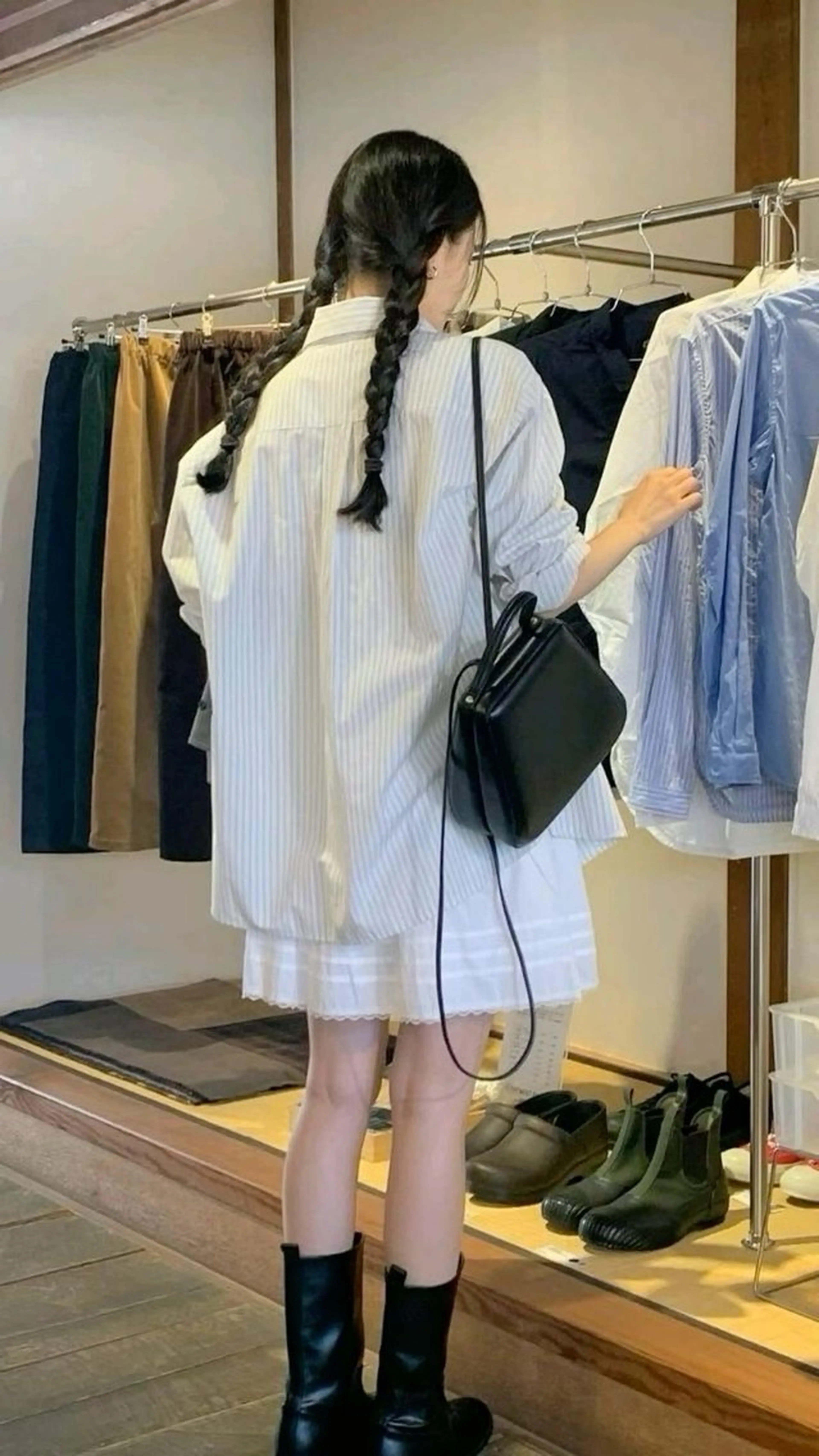 ロング カラー 黒髪 透明感カラー AIN.ANLY.所属・韓国ｶﾞｰﾘｰ 🎀ミスズ🩰のヘアスタイル