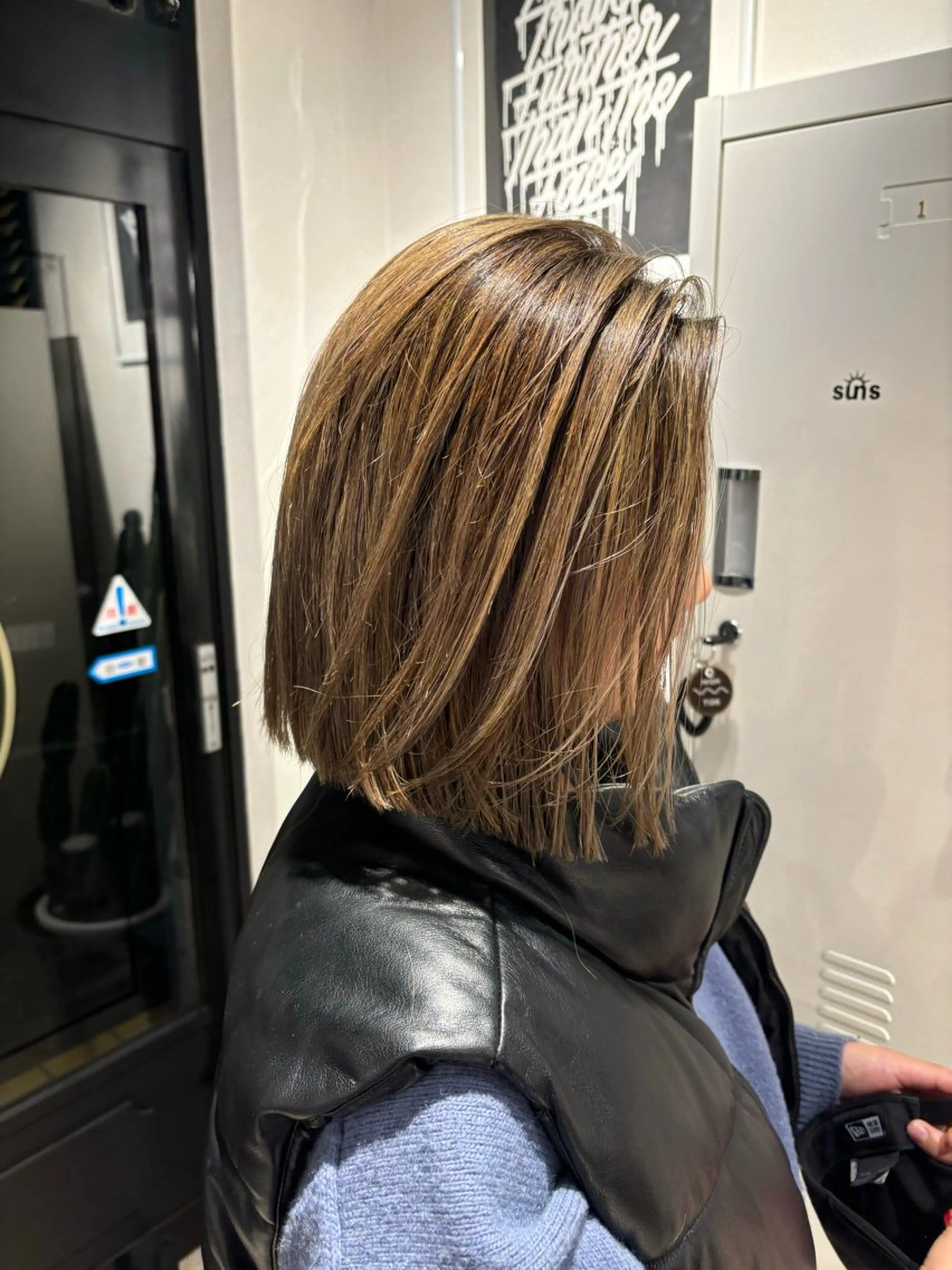 ミディアム 外国人風カラー ハイライト shuyu /sunsのヘアスタイル